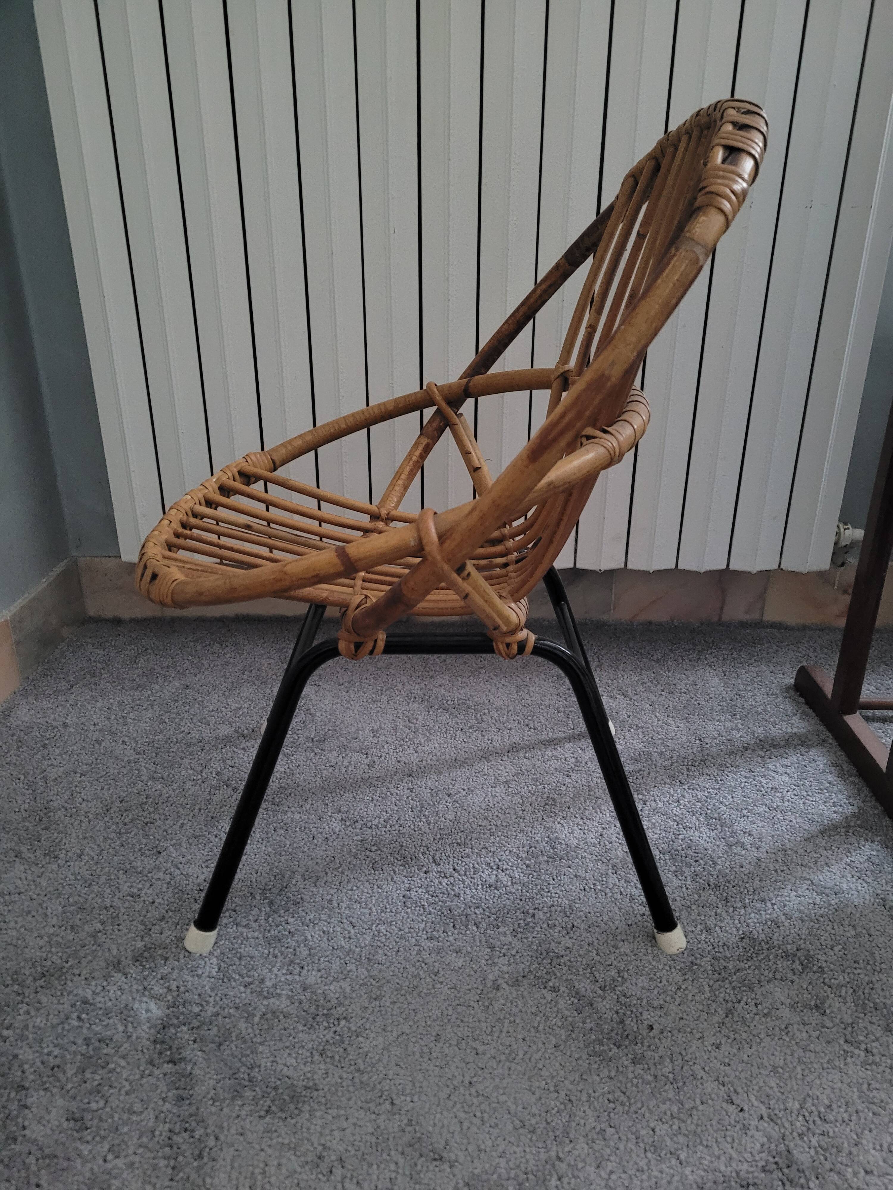 Fauteuil enfant en rotin et base métal