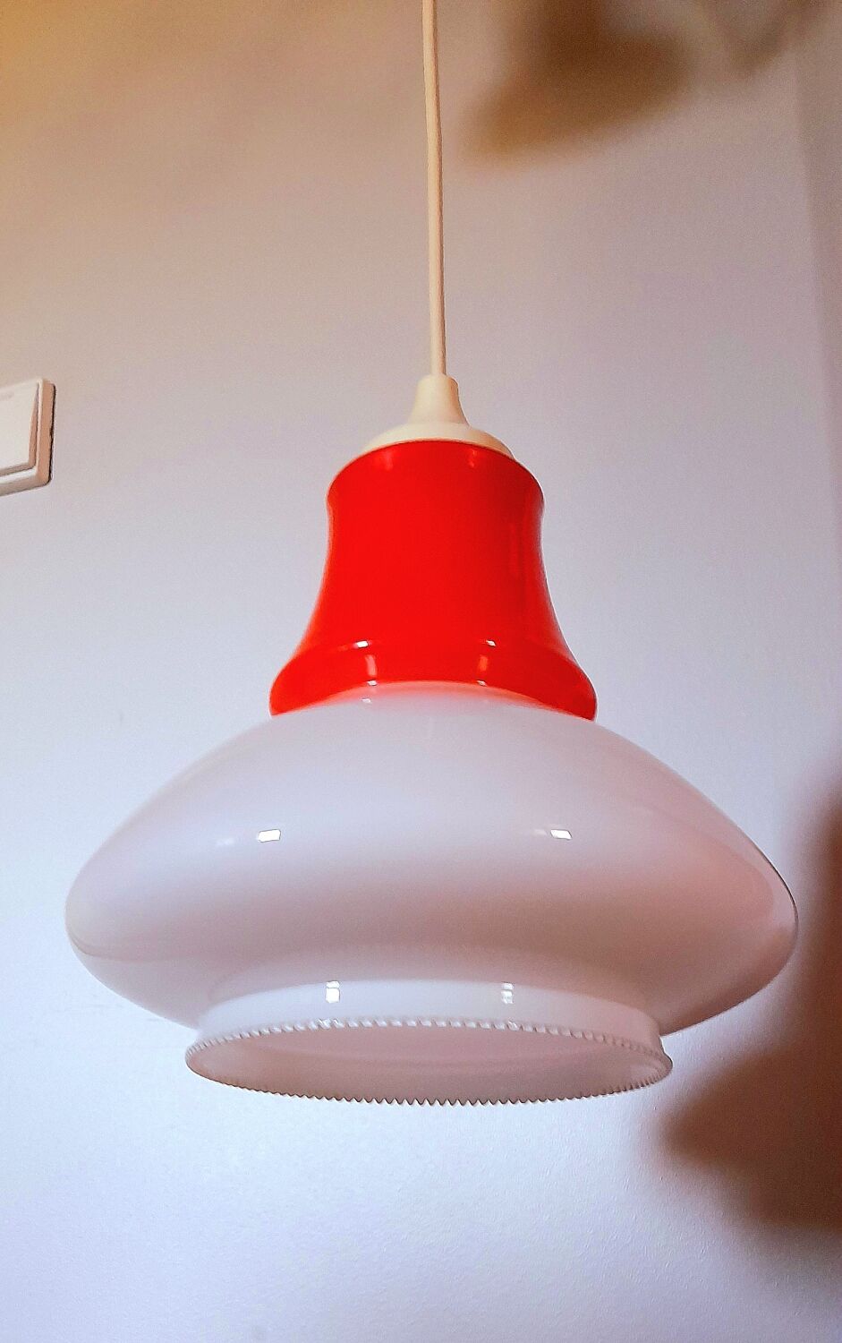 Suspension in opaline 70s