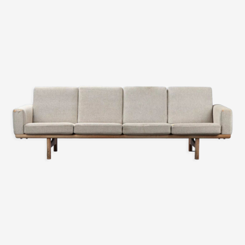 Hans J. Wegner 4-seater sofa, model GE-236/4, oak