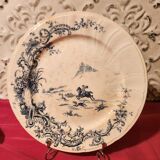 6 large Gien flat plates with hunting decor