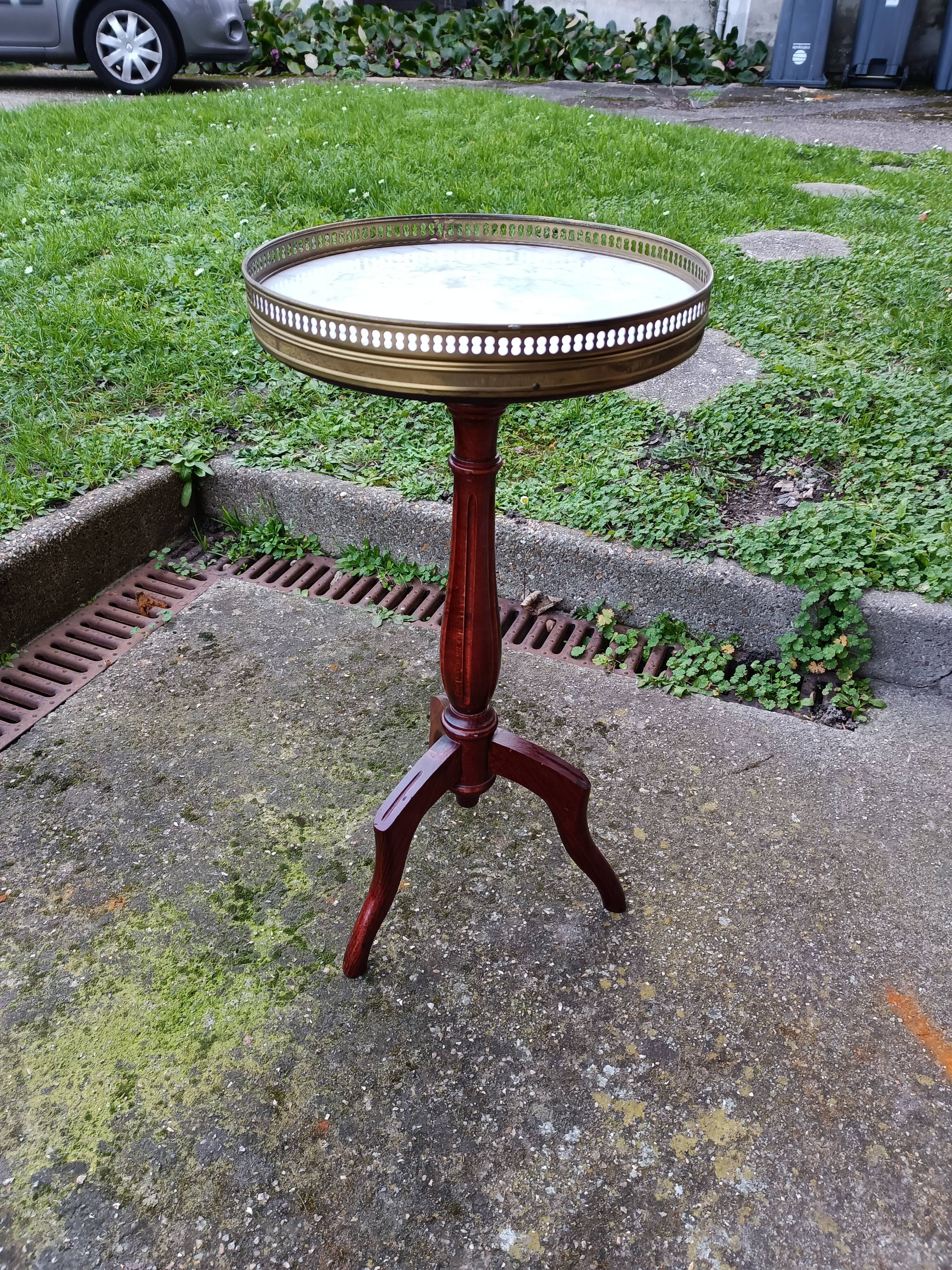 Marble table side or table pedestal table