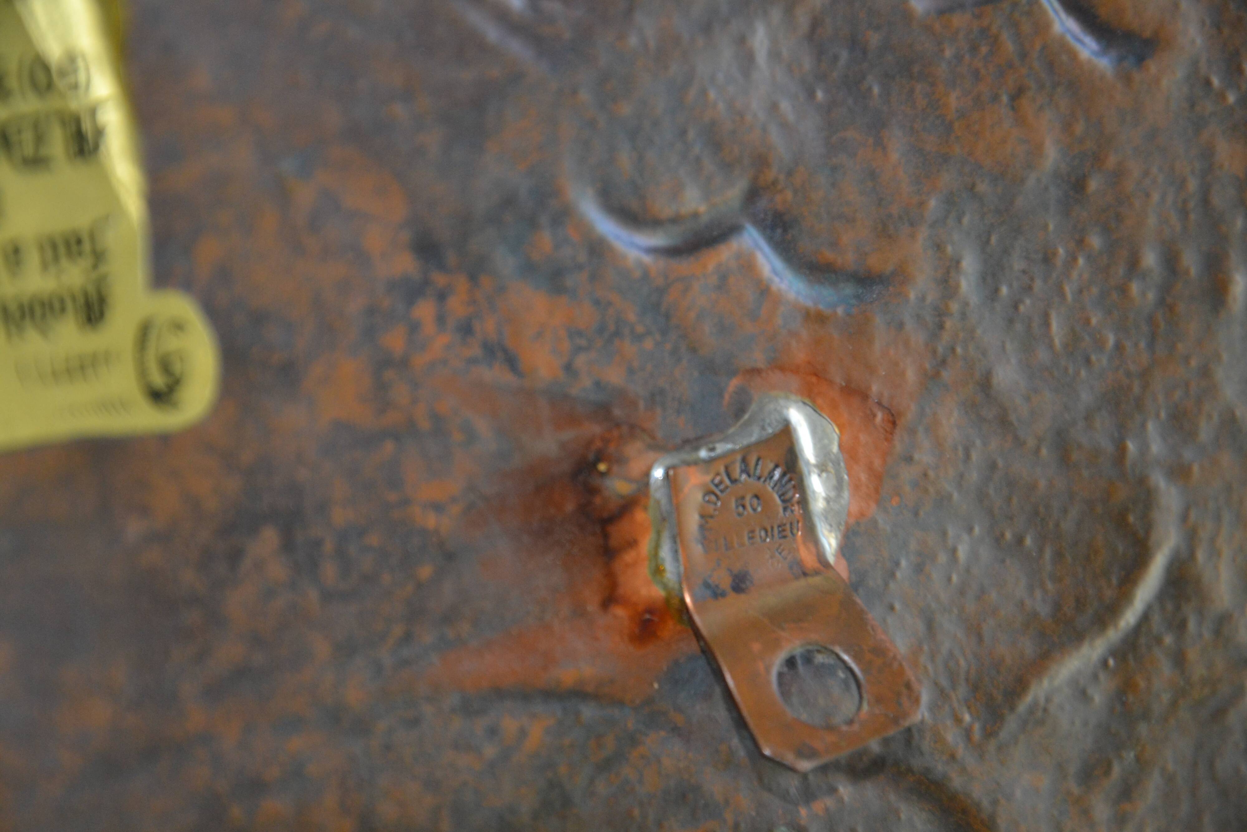 Wall ornament plaque