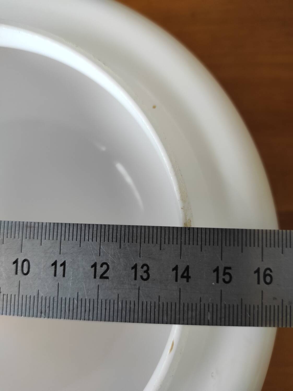 Opaline globe, diameter 20 cm