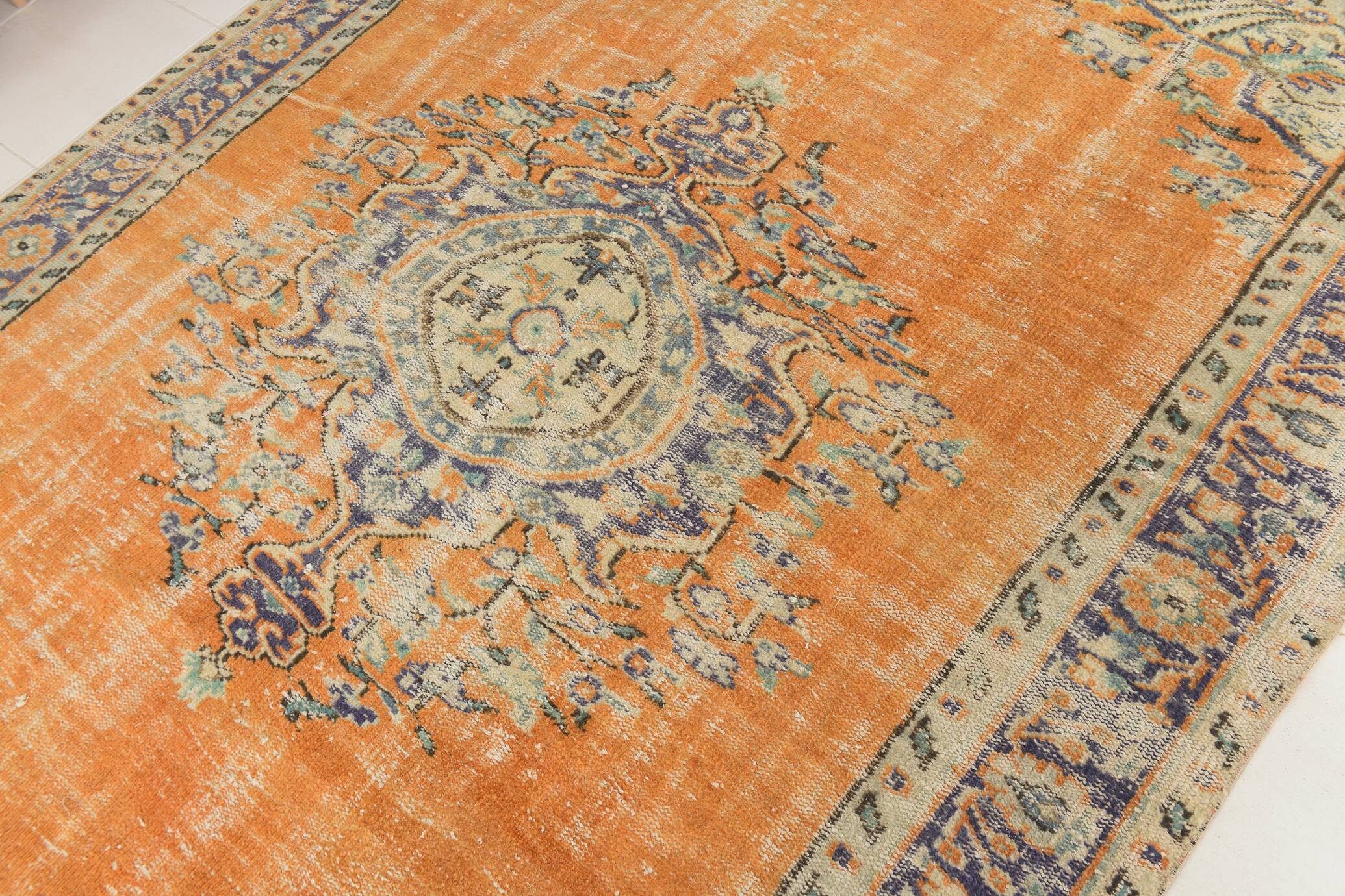 7x9 Orange & Cream Oriental Pattern Vintage Rug, 202x282Cm