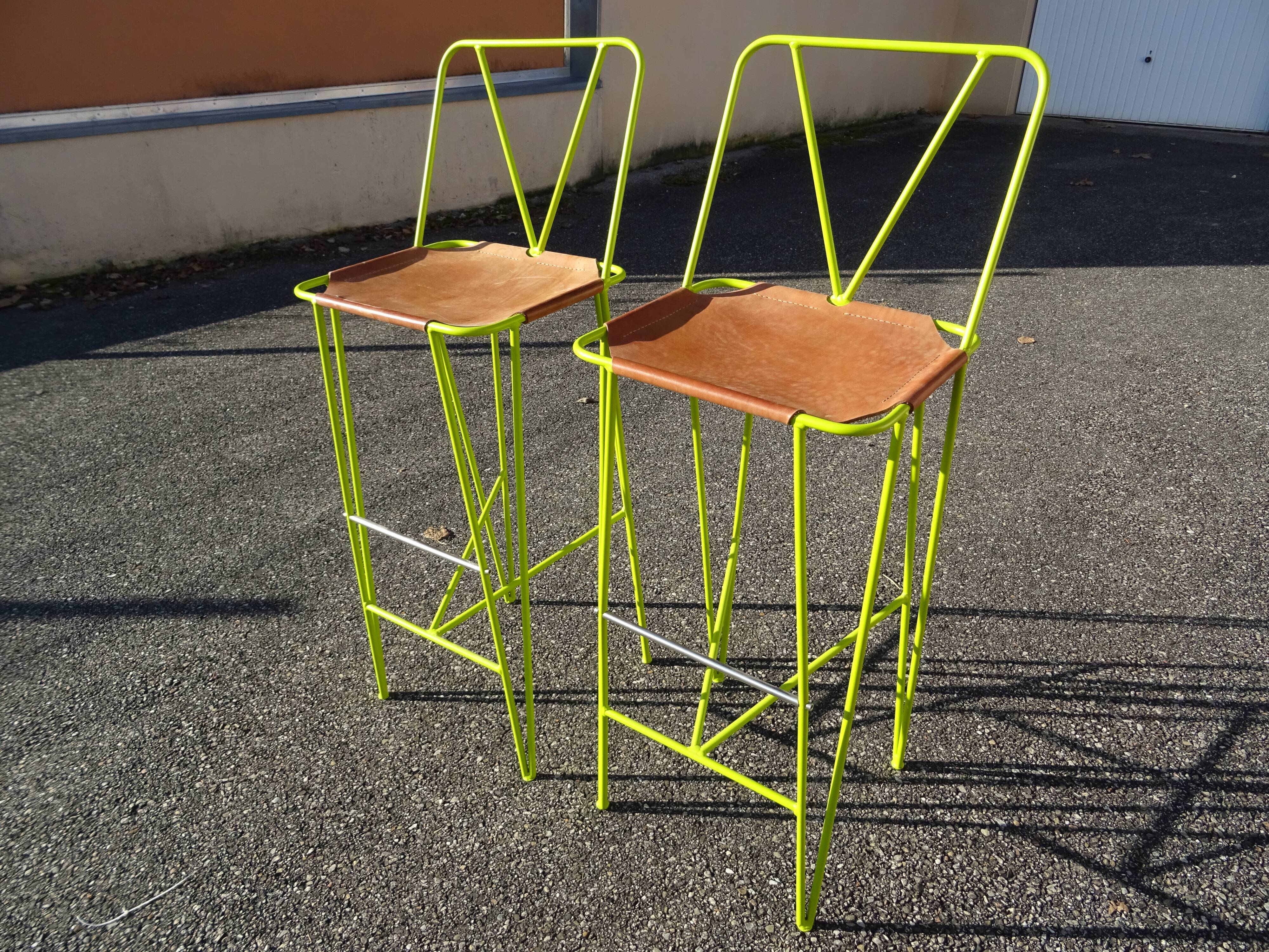 Paire de tabourets hauts tabourets de bar cuir et métal vert acidulé
