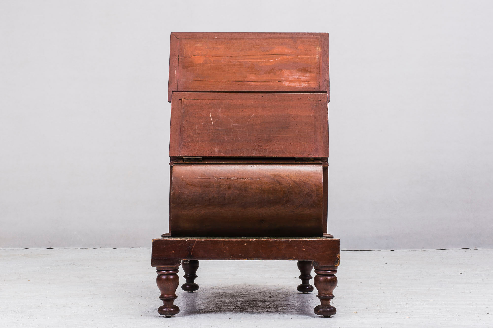 Mahogany compartmental library steps, 1930s