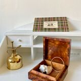 Magnifying glass wooden box