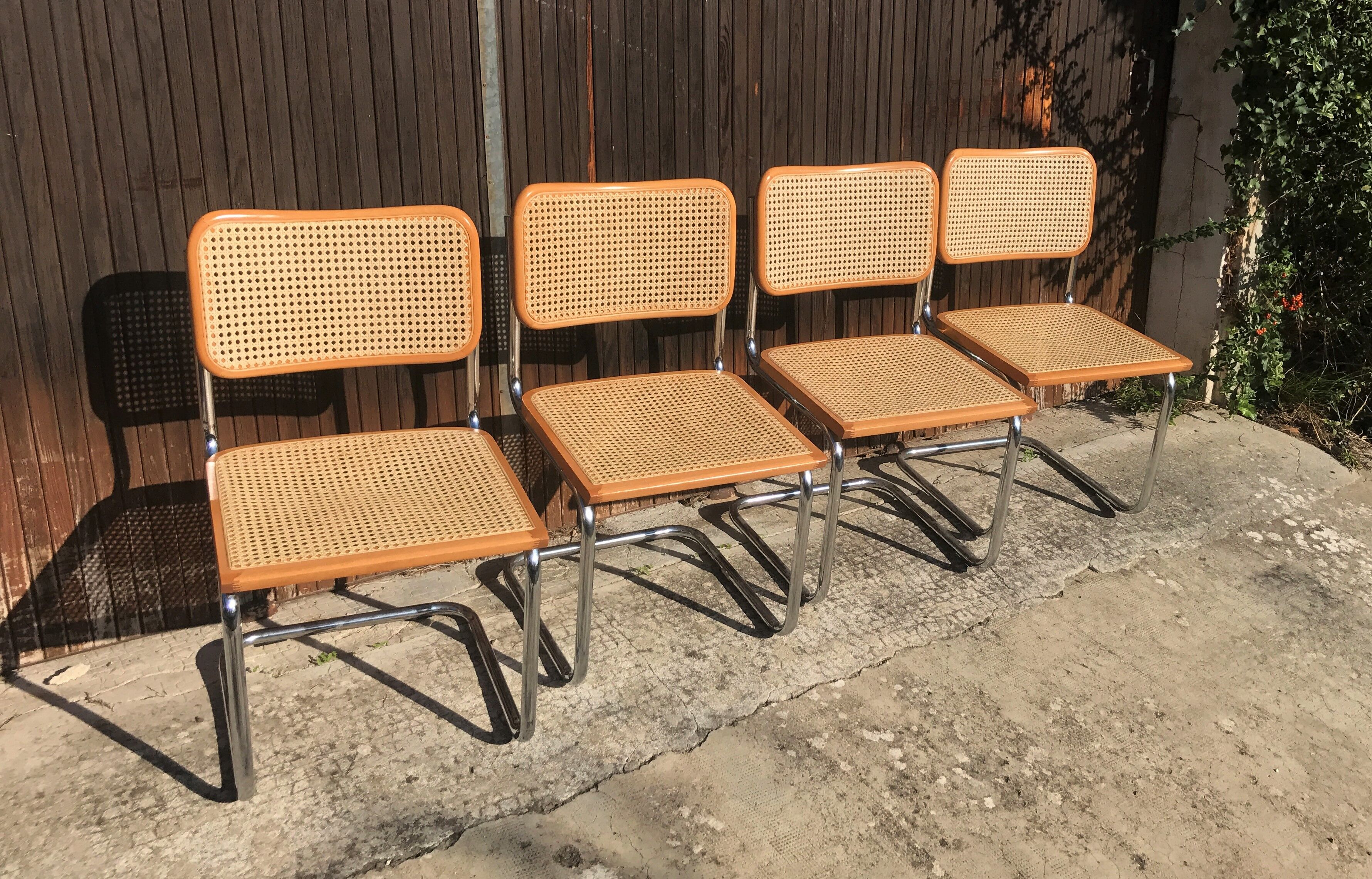 Série de 4 chaises Cesca B32 par Marcel Breuer