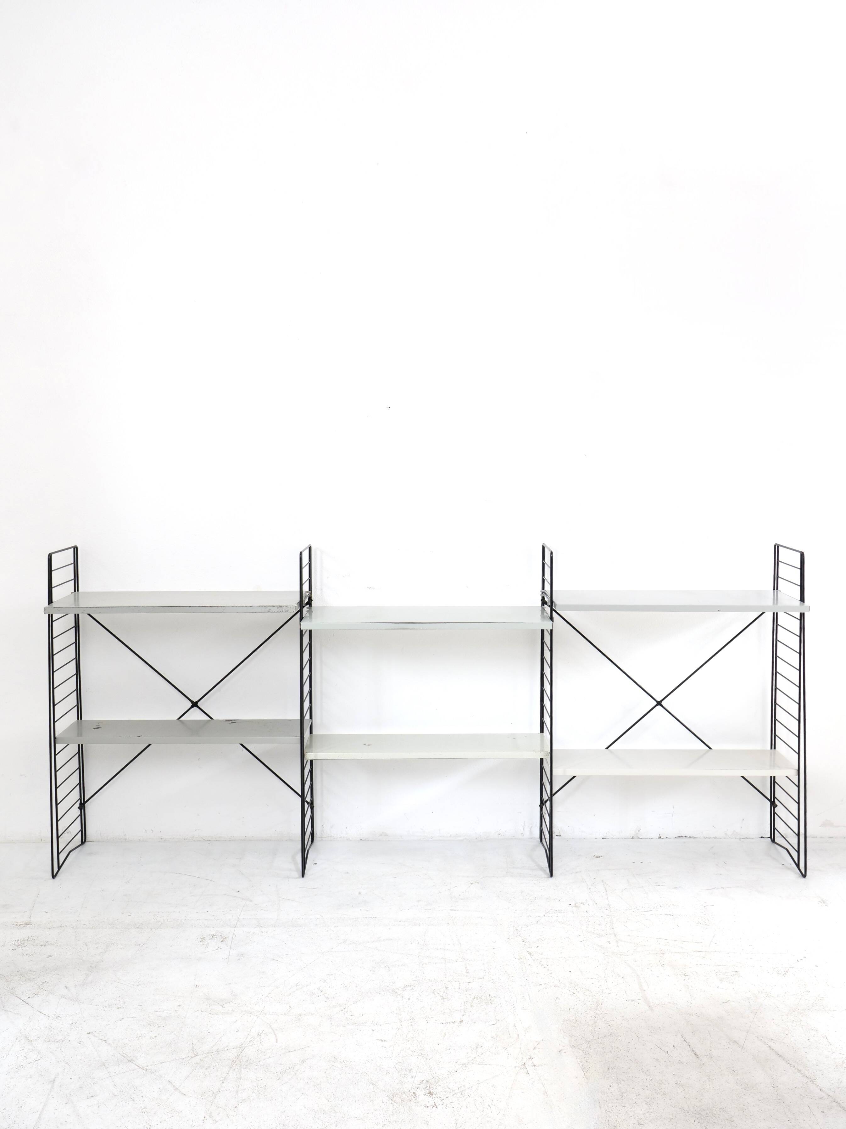 Tomado floor shelf in shades of gray