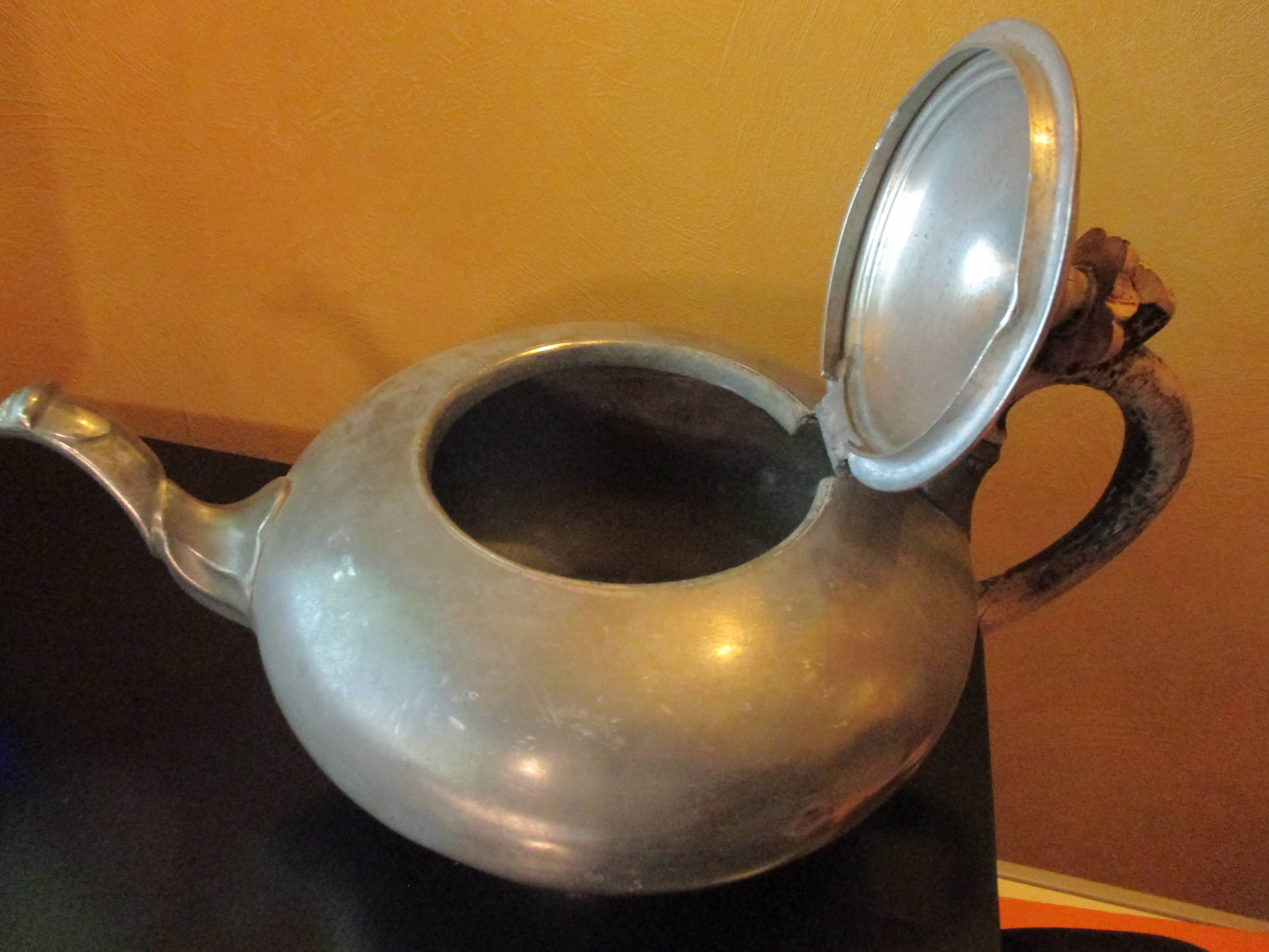 Tin teapot