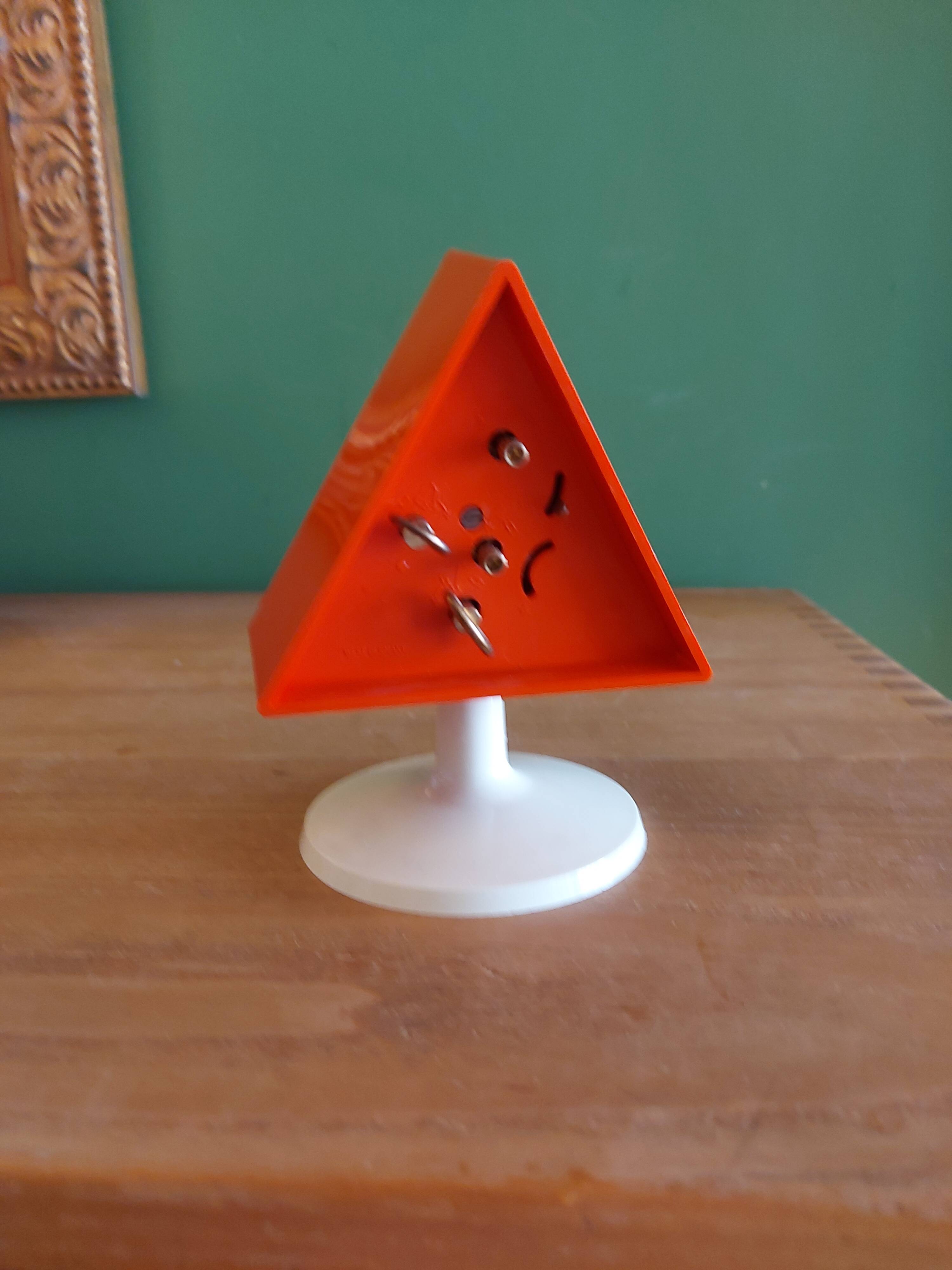 Vintage 70'S Kaiser tulip foot alarm clock