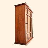 1900 wall display case