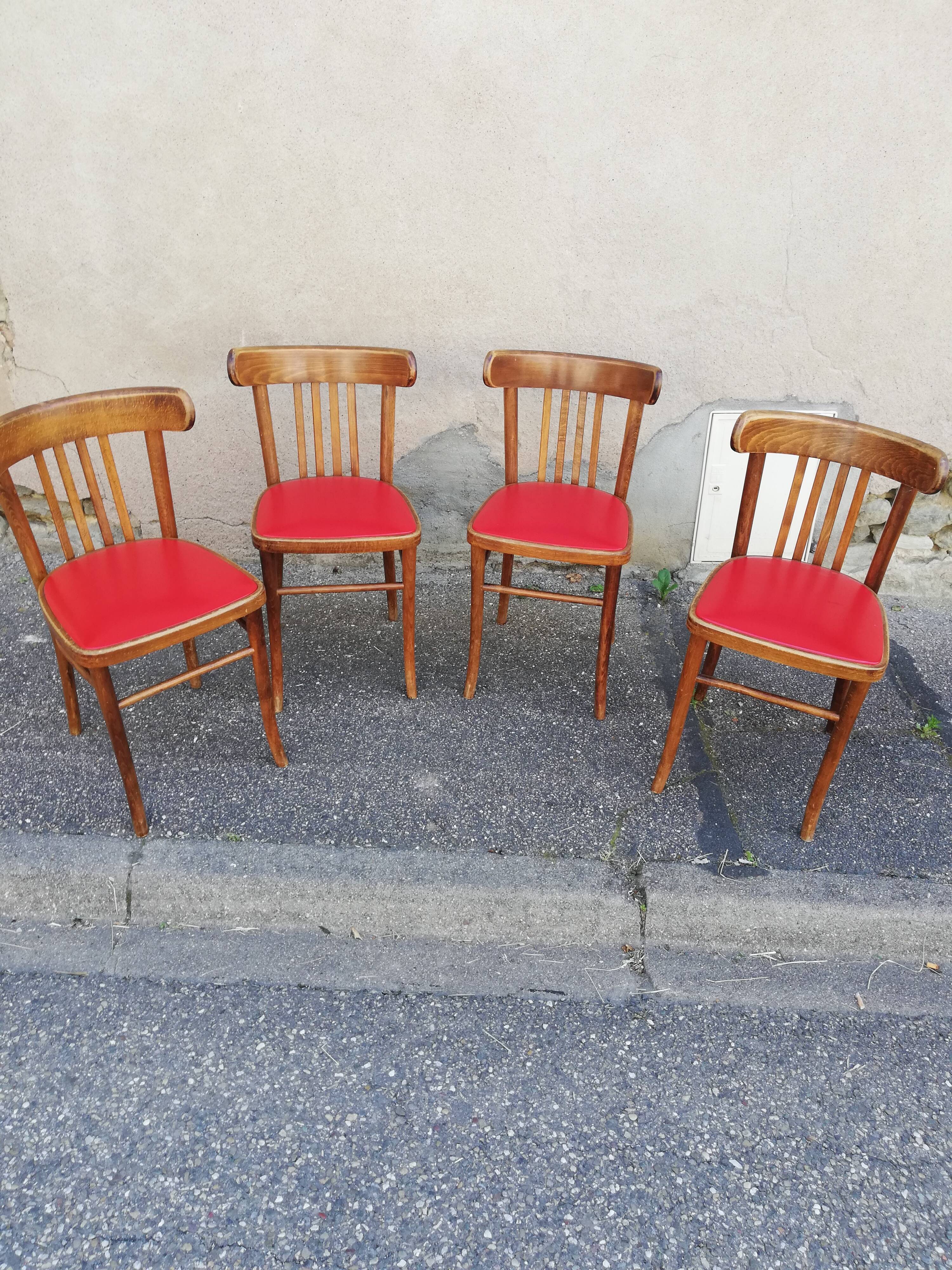 Set of 4 chairs bistro wood and red skai