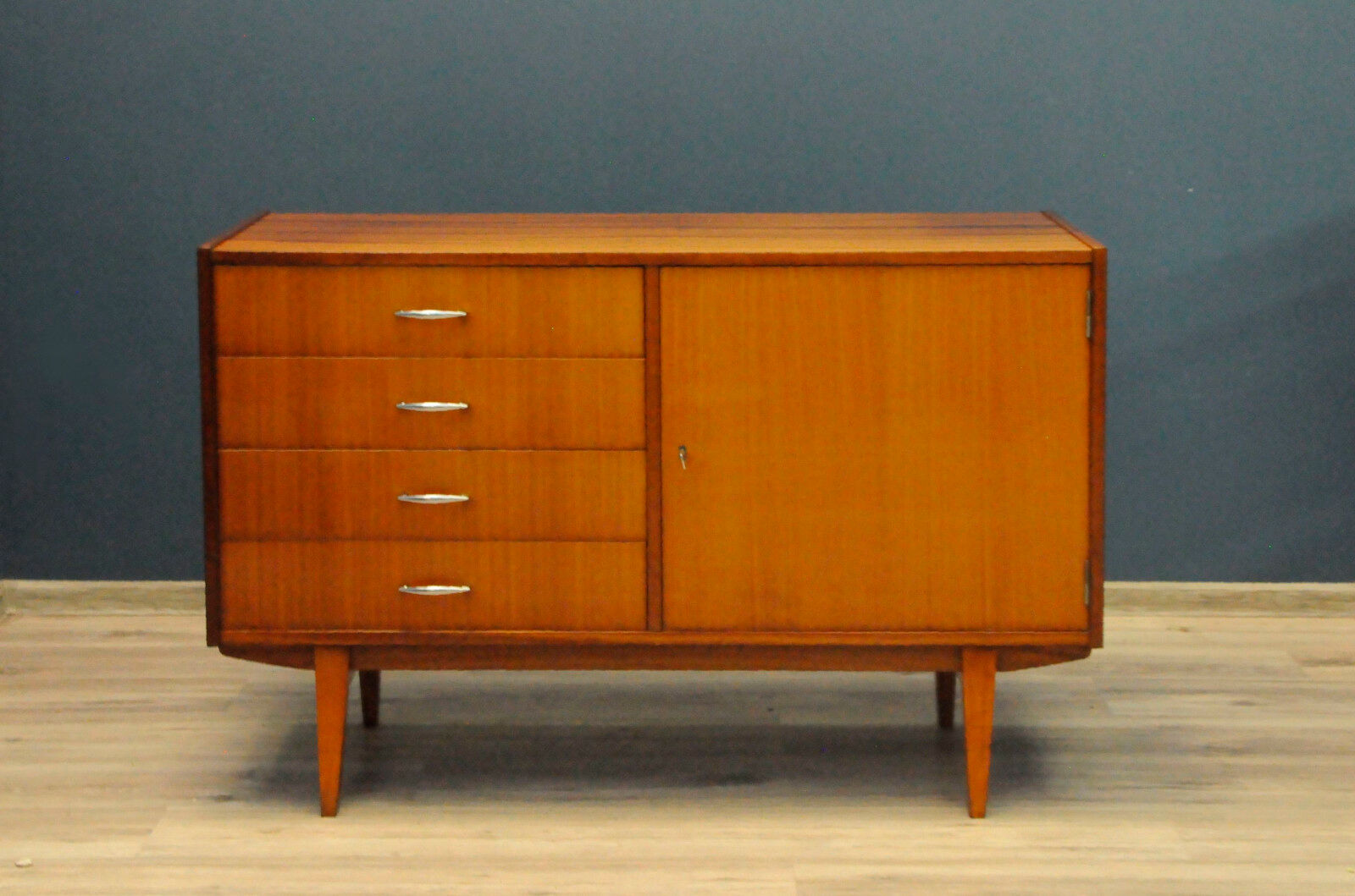 Violetta chest of drawers