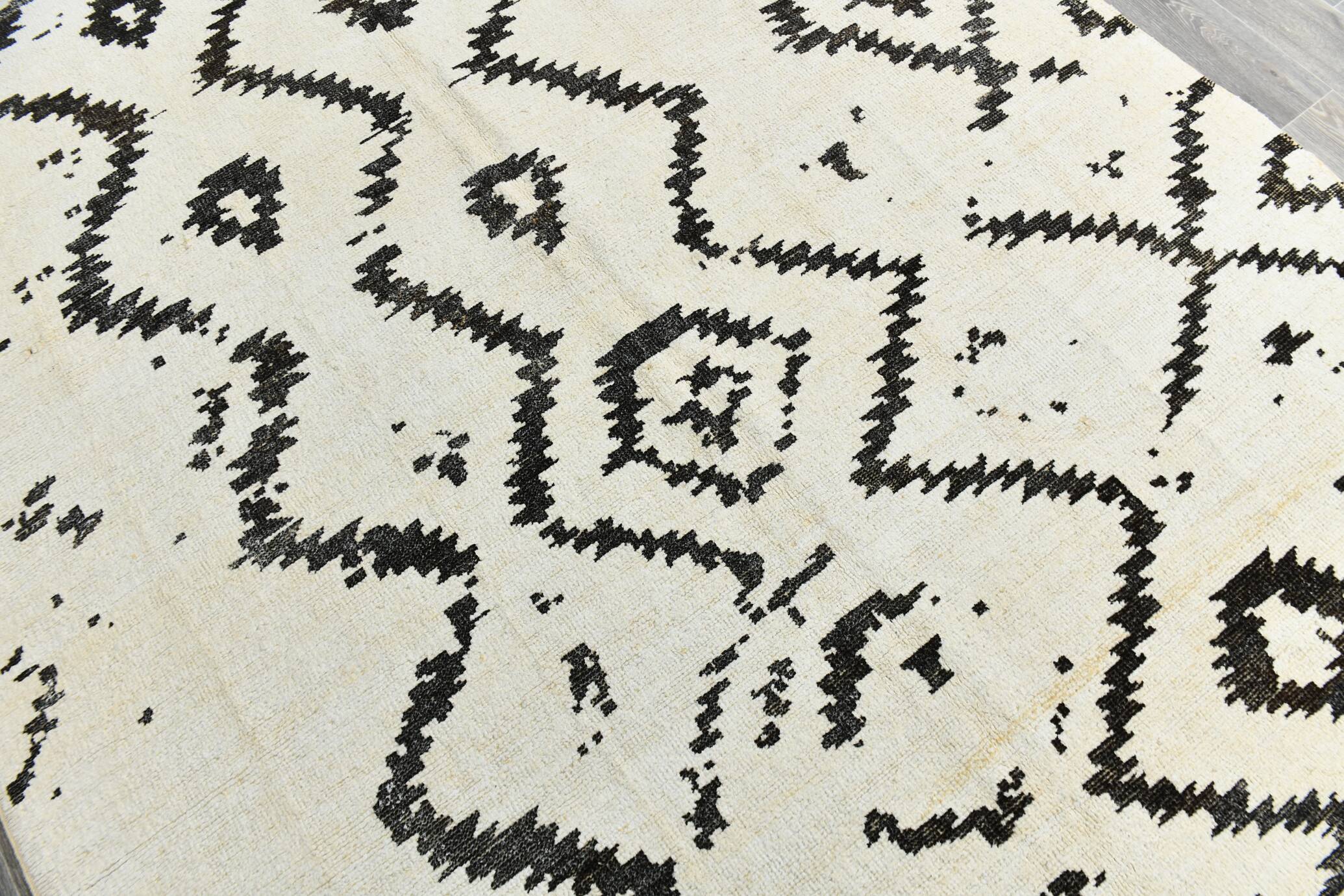 7x10 Neutral White Modern Super Soft Moroccan Rug, 216x294Cm