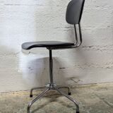 Vintage workshop chair with star base