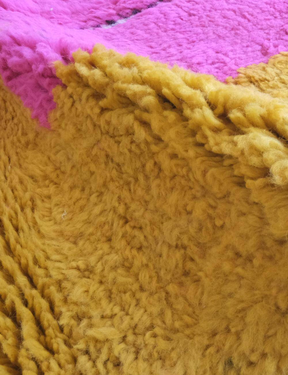 Contemporary Berber Rug - 143 x 120 cm