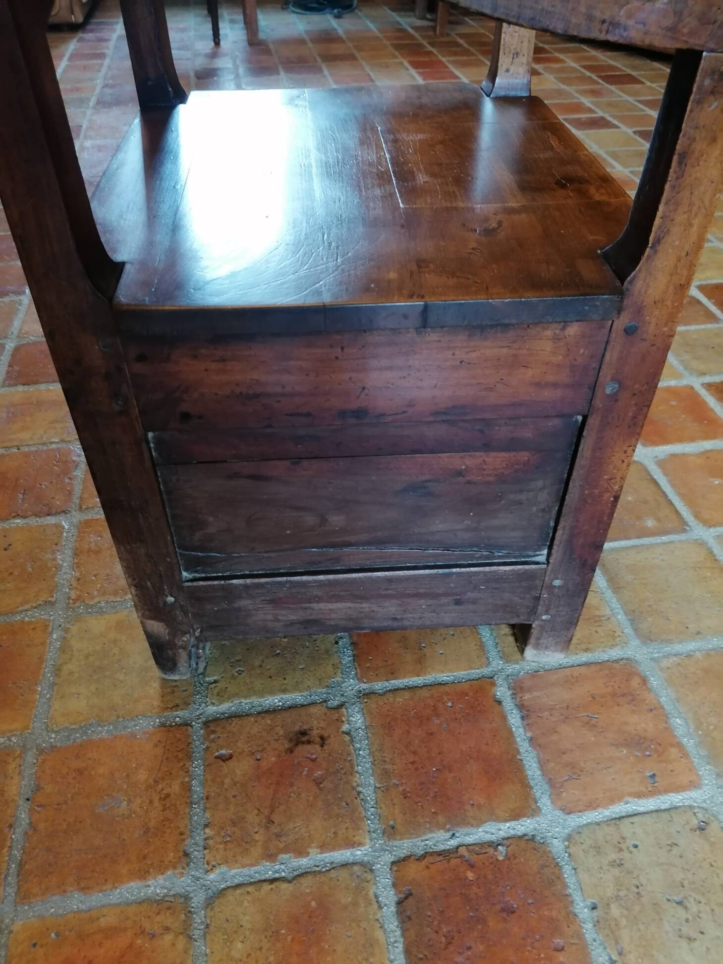Antique solid wood trunk chair