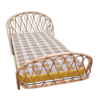 Lit en rotin vintage et son matelas