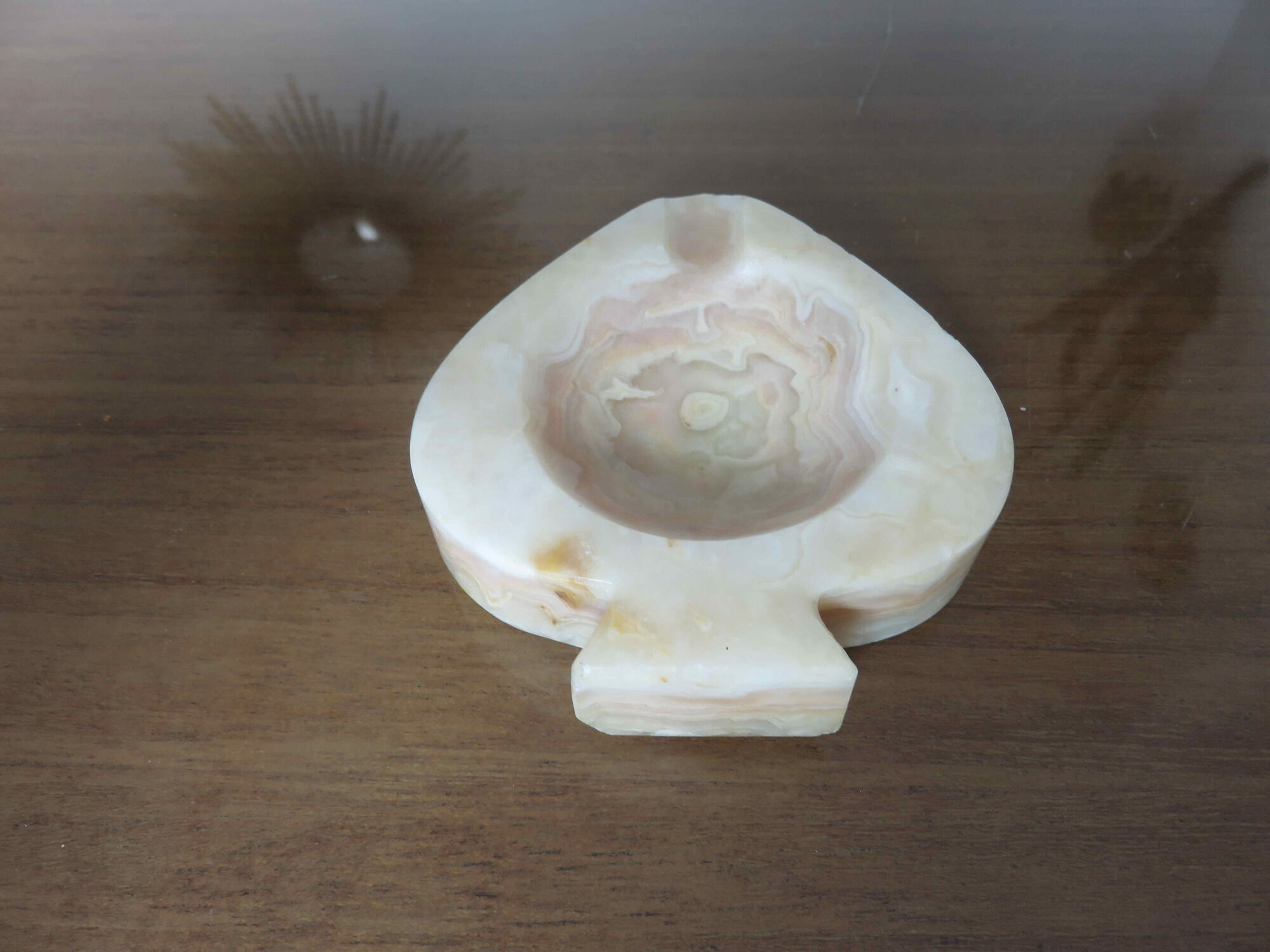 Series of 4 ashtrays "card game" in alabaster 60s 70s
