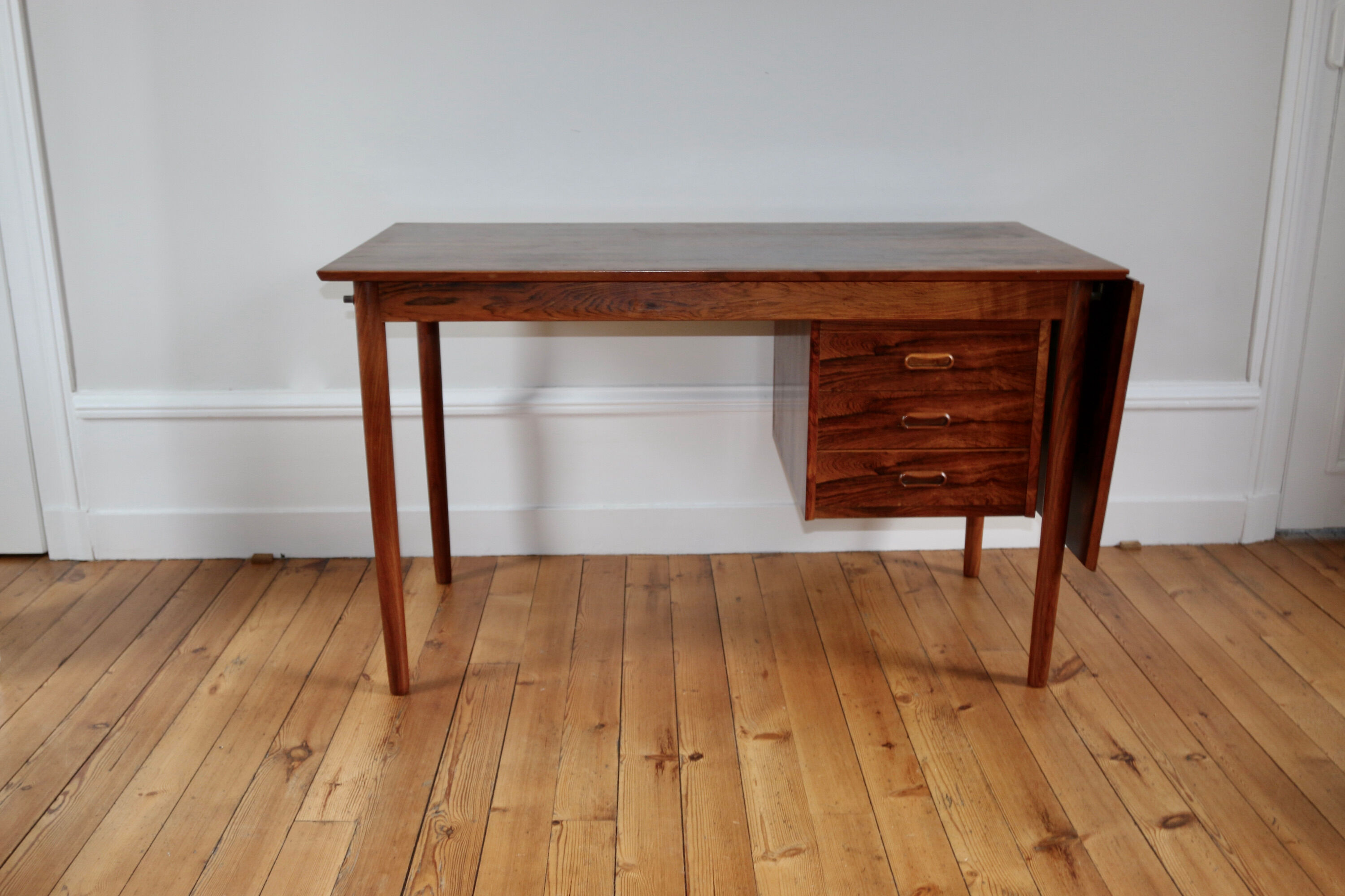 Bureau scandinave vintage palissandre de Rio Arne Vodder 1960