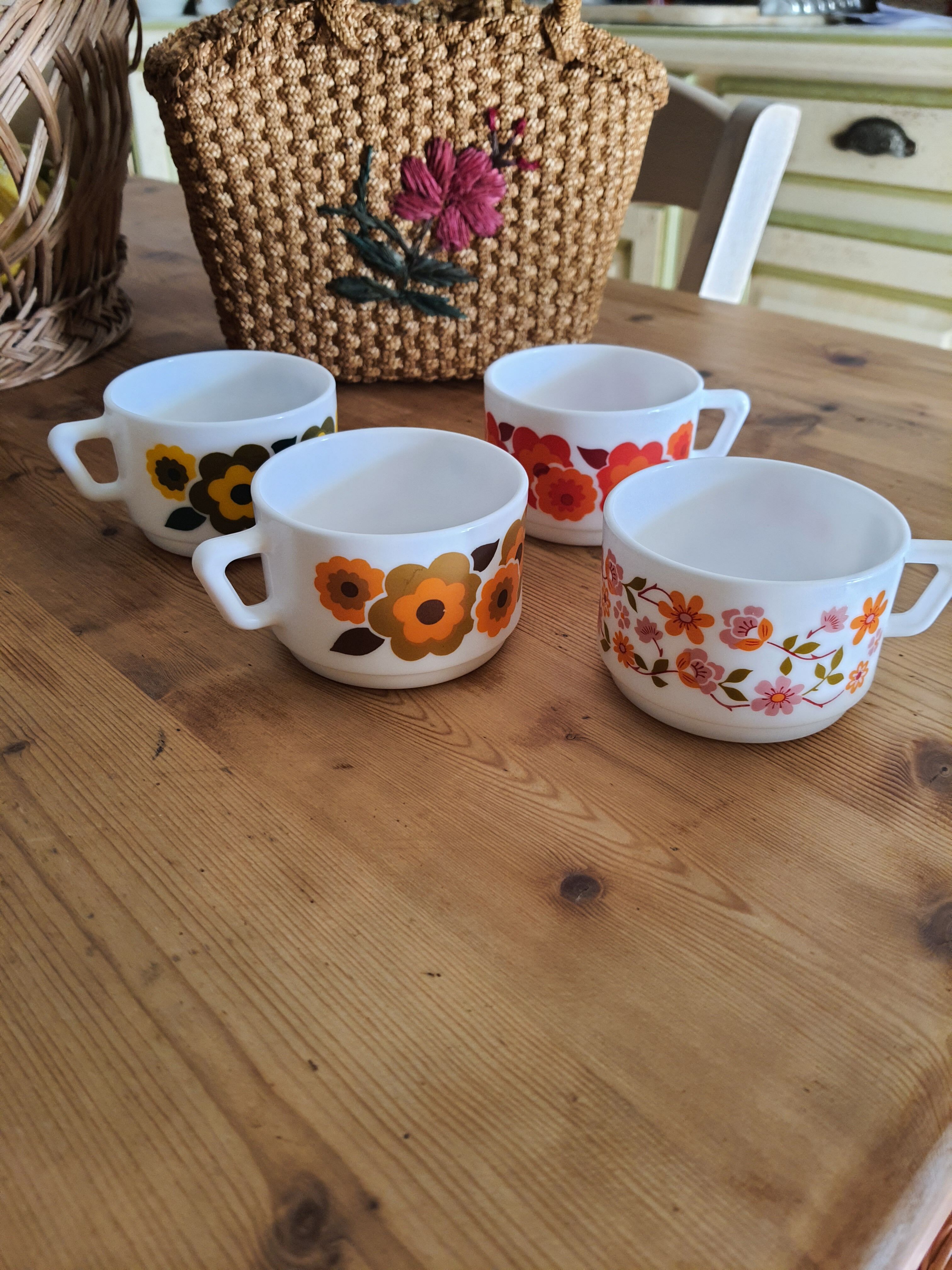 Vintage flower cups