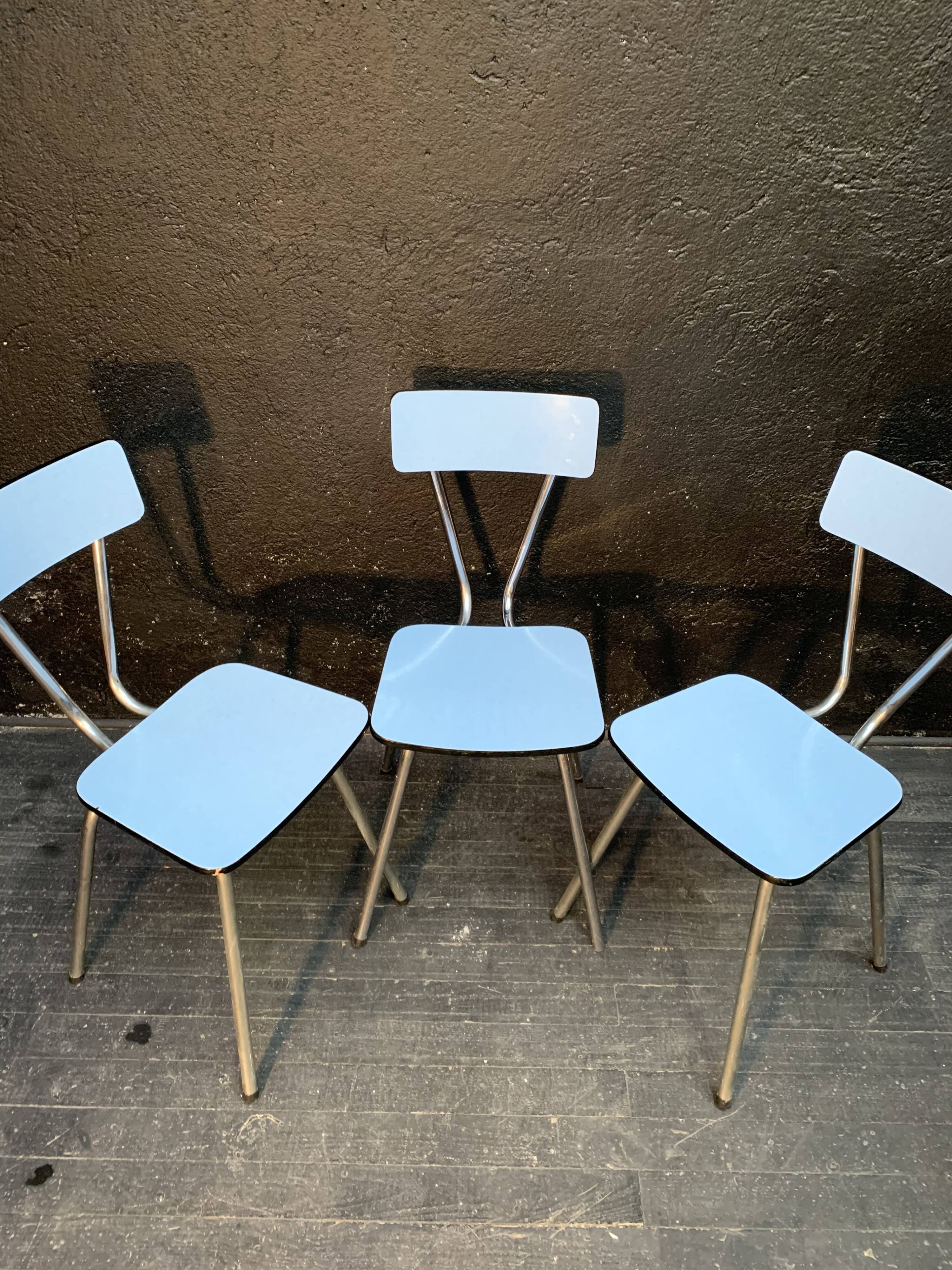 Suite of 3 vintage chairs in formica 1960