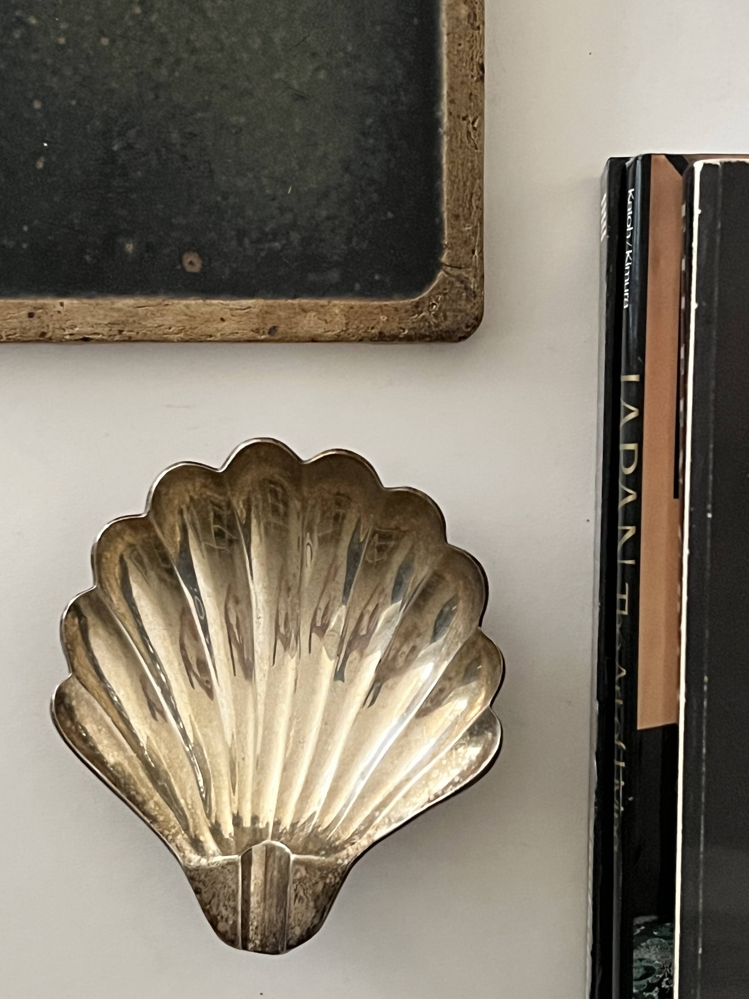 Brass pocket emptier / ashtray, France 1940