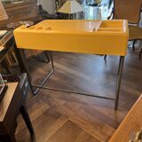 Molded plastic desk