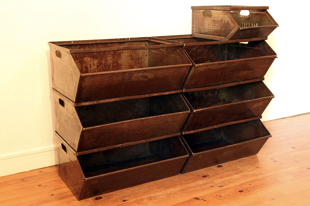 Set of 7 metal industrial lockers with spout "Valentini Lyon"