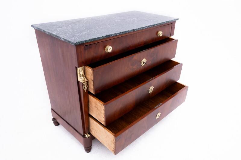 Luxurious Empire style chest of drawers, France, around 1840. After renovation.