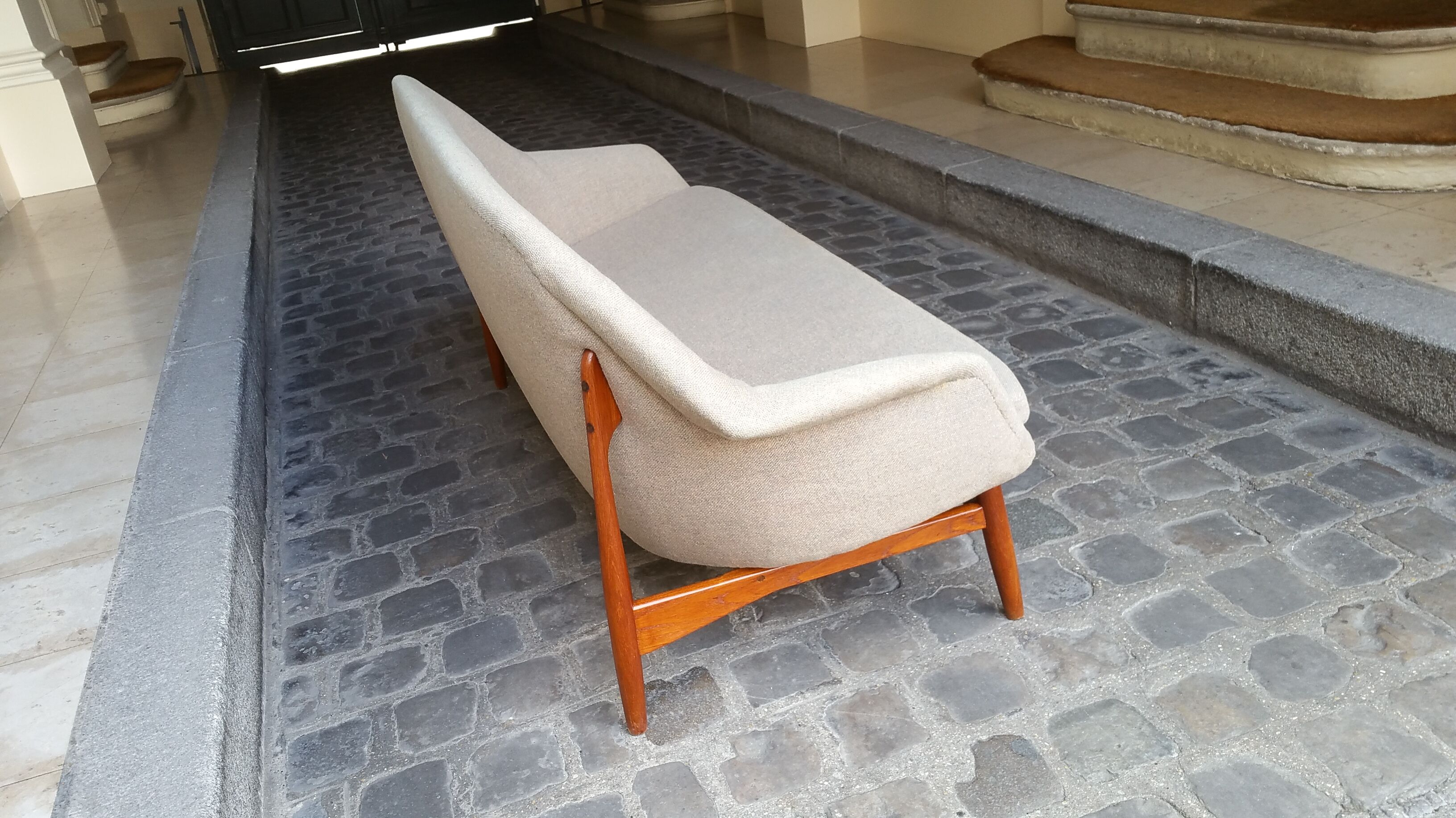 Sofa organic Danish Ib Kofod - Larsen for Carlo Gahrn of 1957