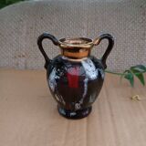 Small vases with handles