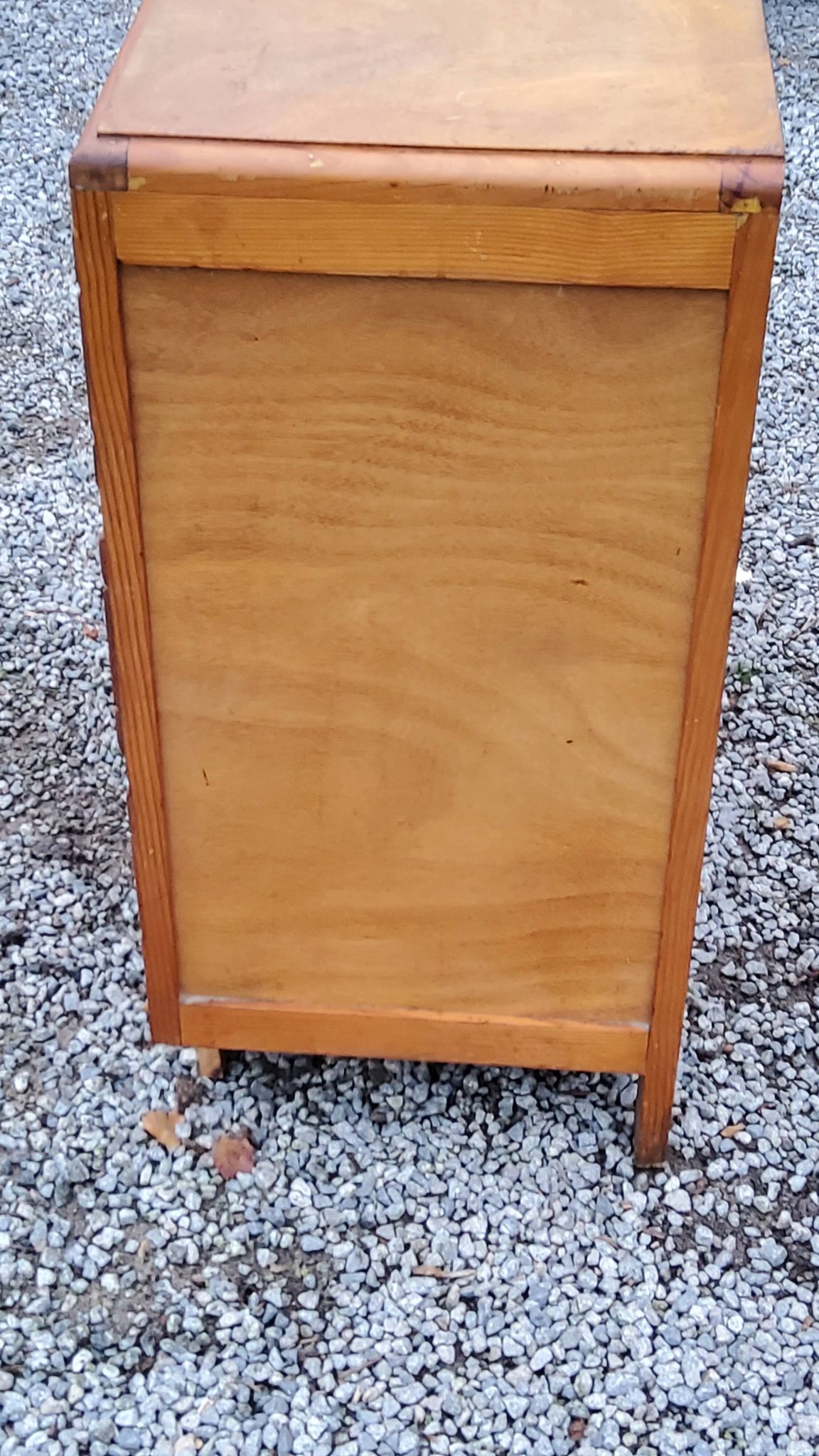 Vintage chest of drawers from the 50s with compass feet and 3 drawers