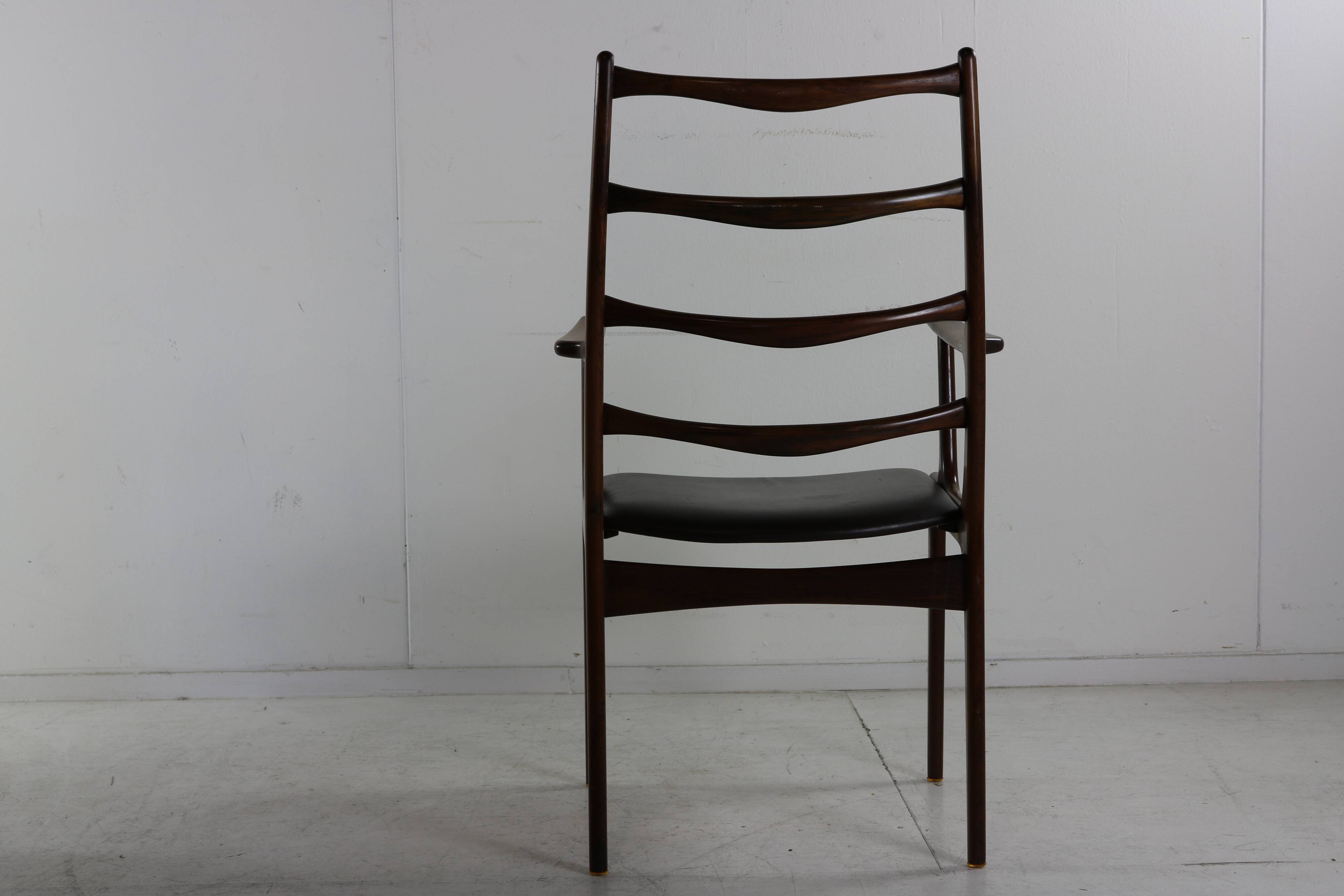 Grained rosewood danish design armchair by Johannes Andersen