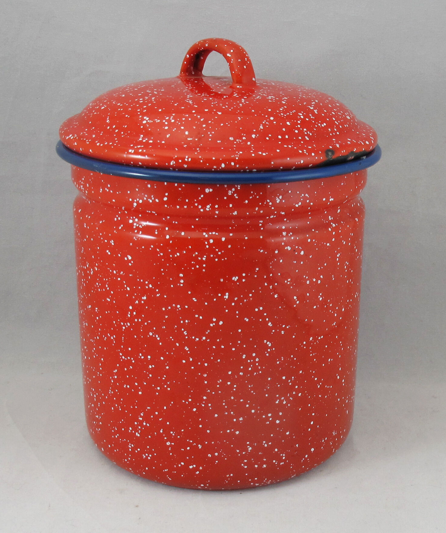 Pot couvercle en métal émaillé vintage