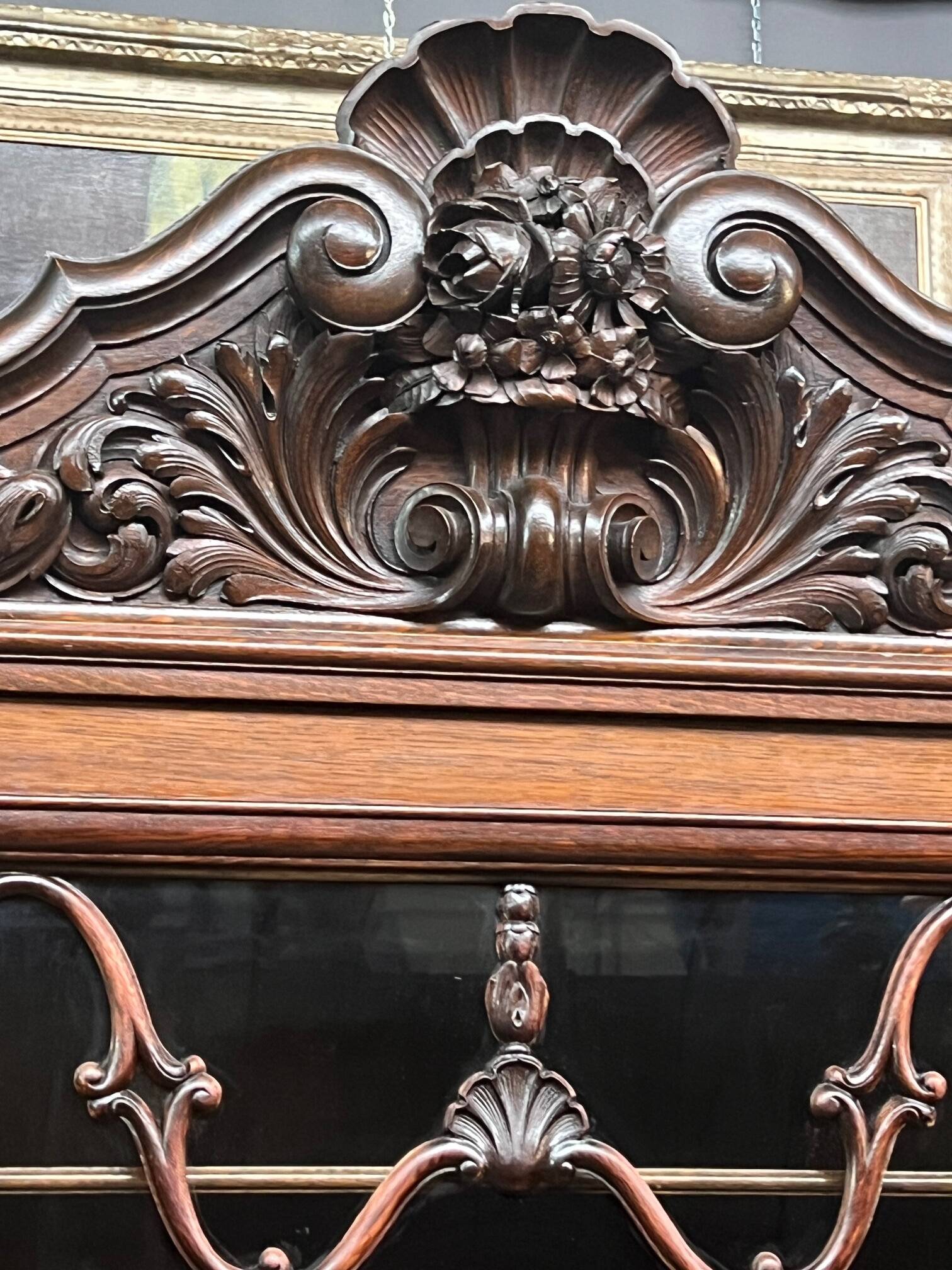 Neo-Renaissance library