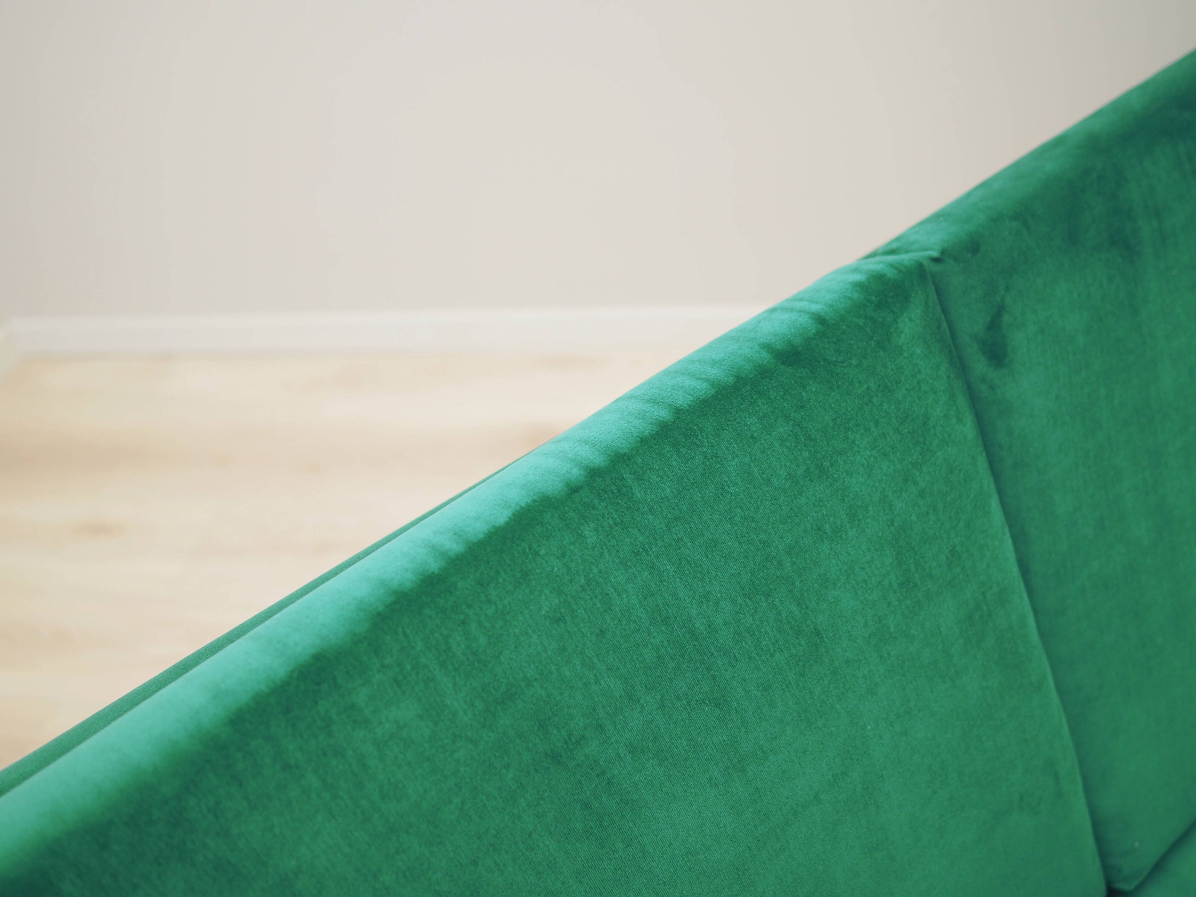 Green velvet sofa, Danish design, 1980s, production: Denmark