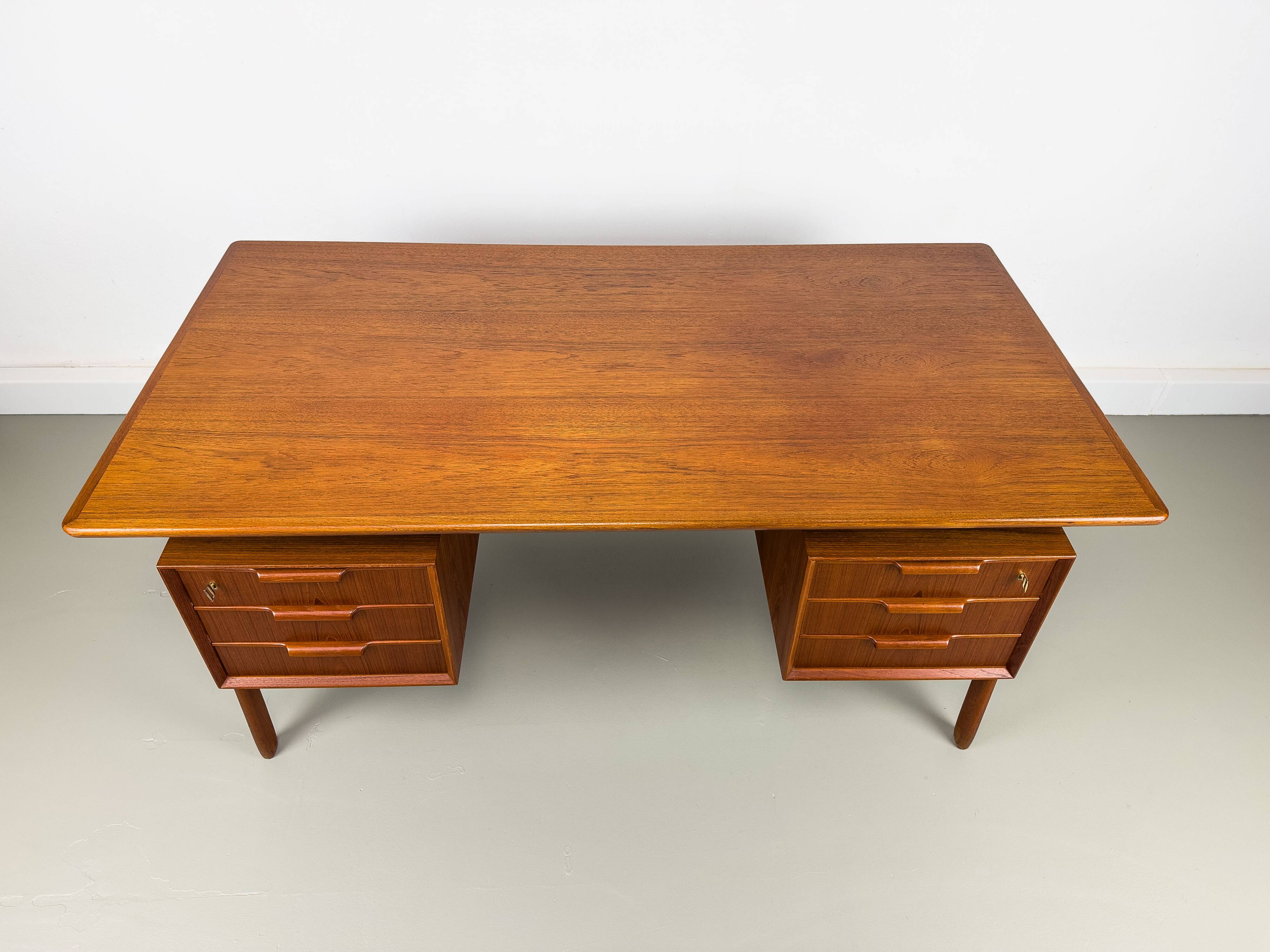 Omann Jun Model 75 Teak Desk, 1960s