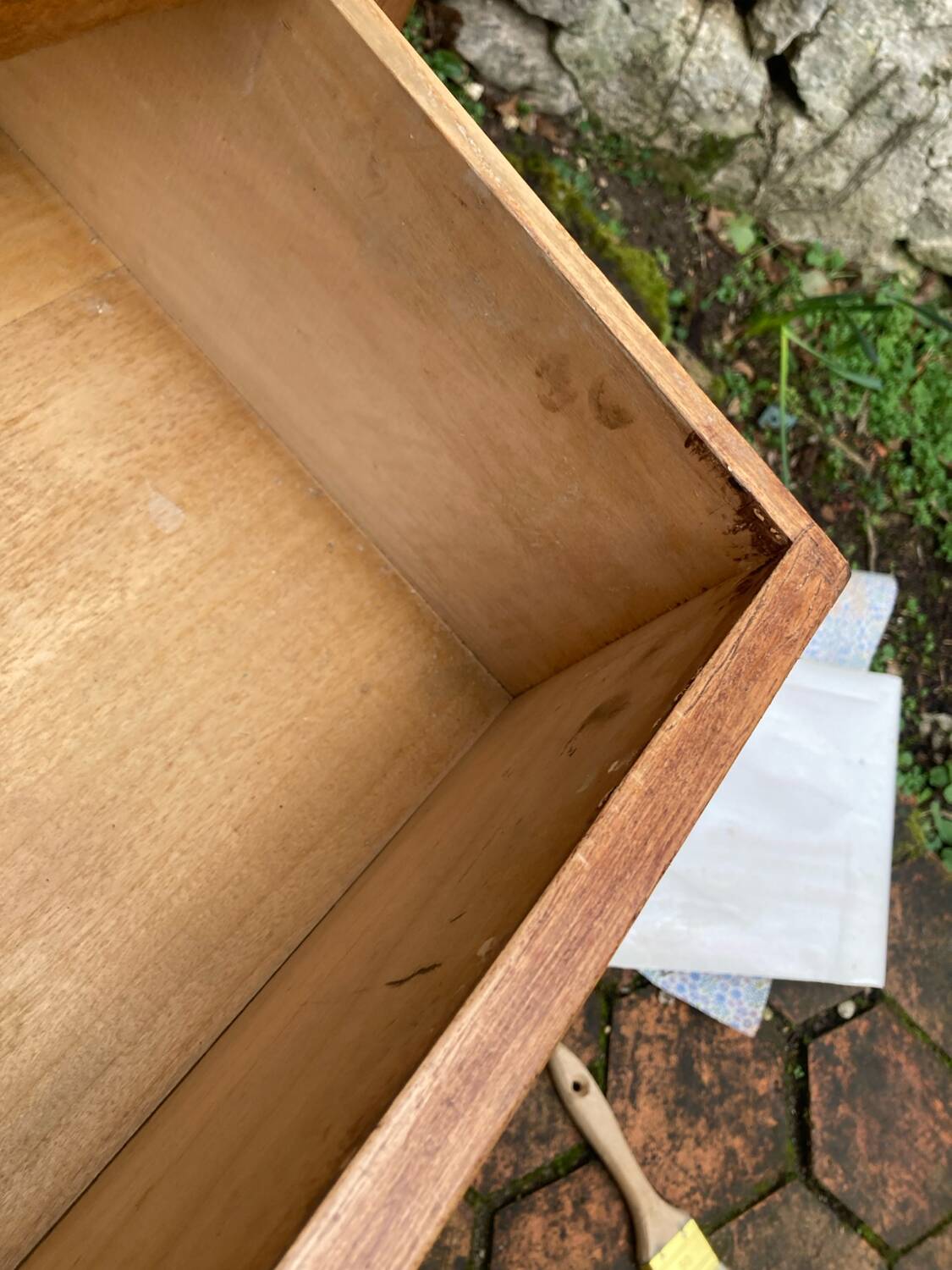 Antique chest of drawers