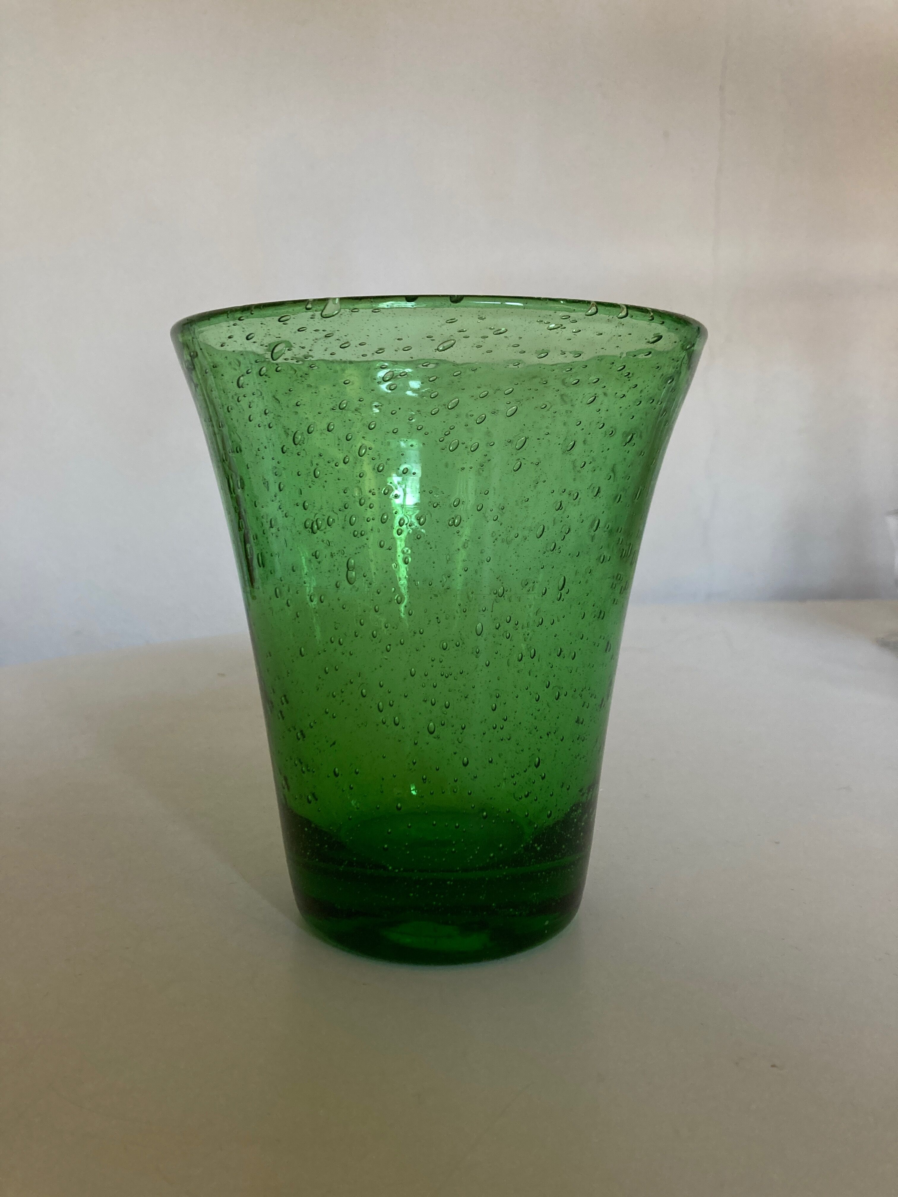 Vase en verre bullé de Biot 1960