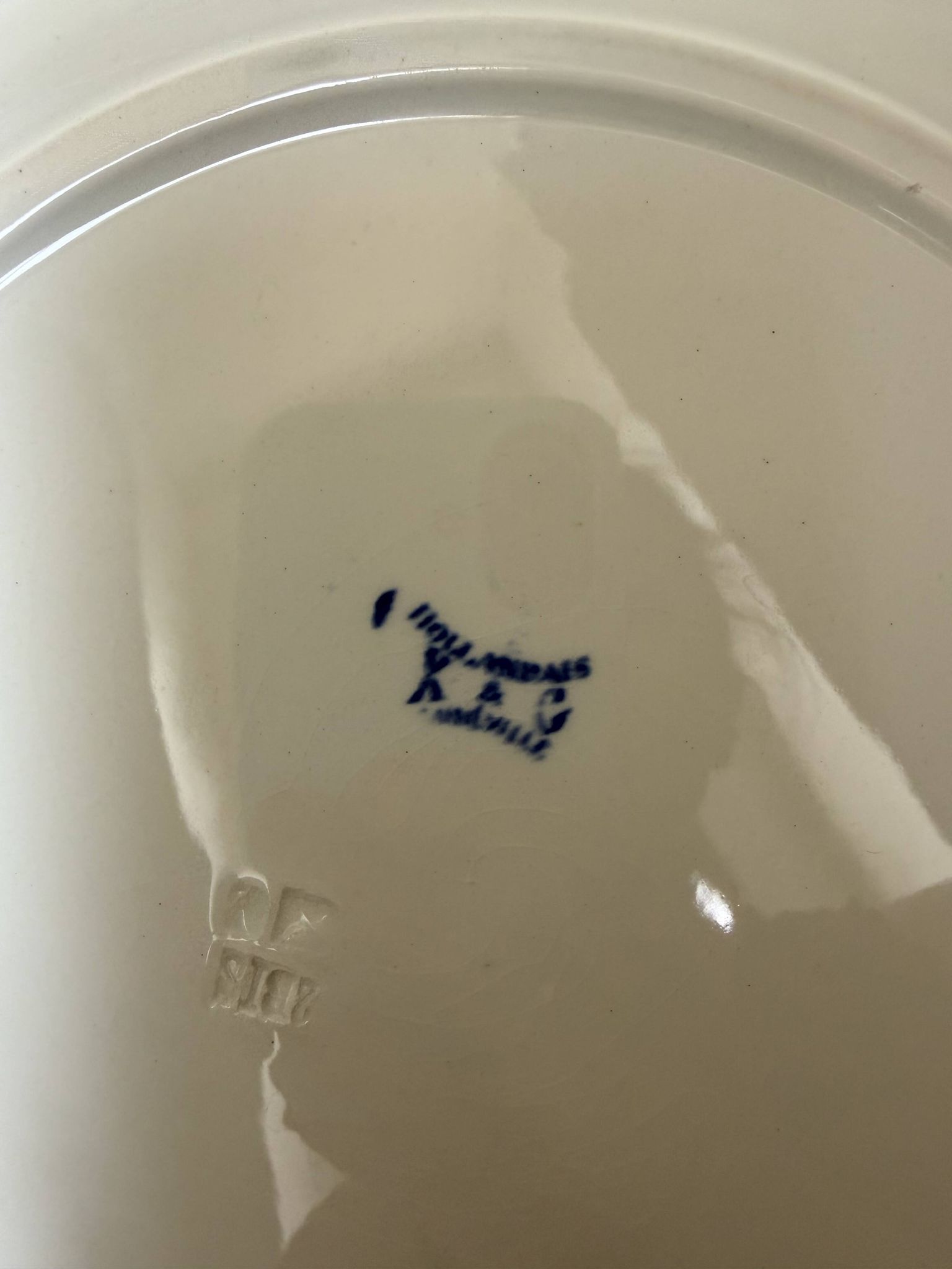 1 round serving dish vintage K and G Luneville Dutch model 2106122