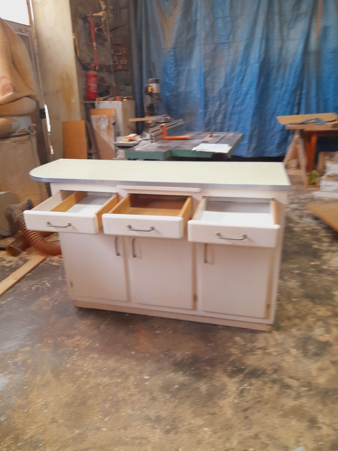 Low sideboard 3 doors mado