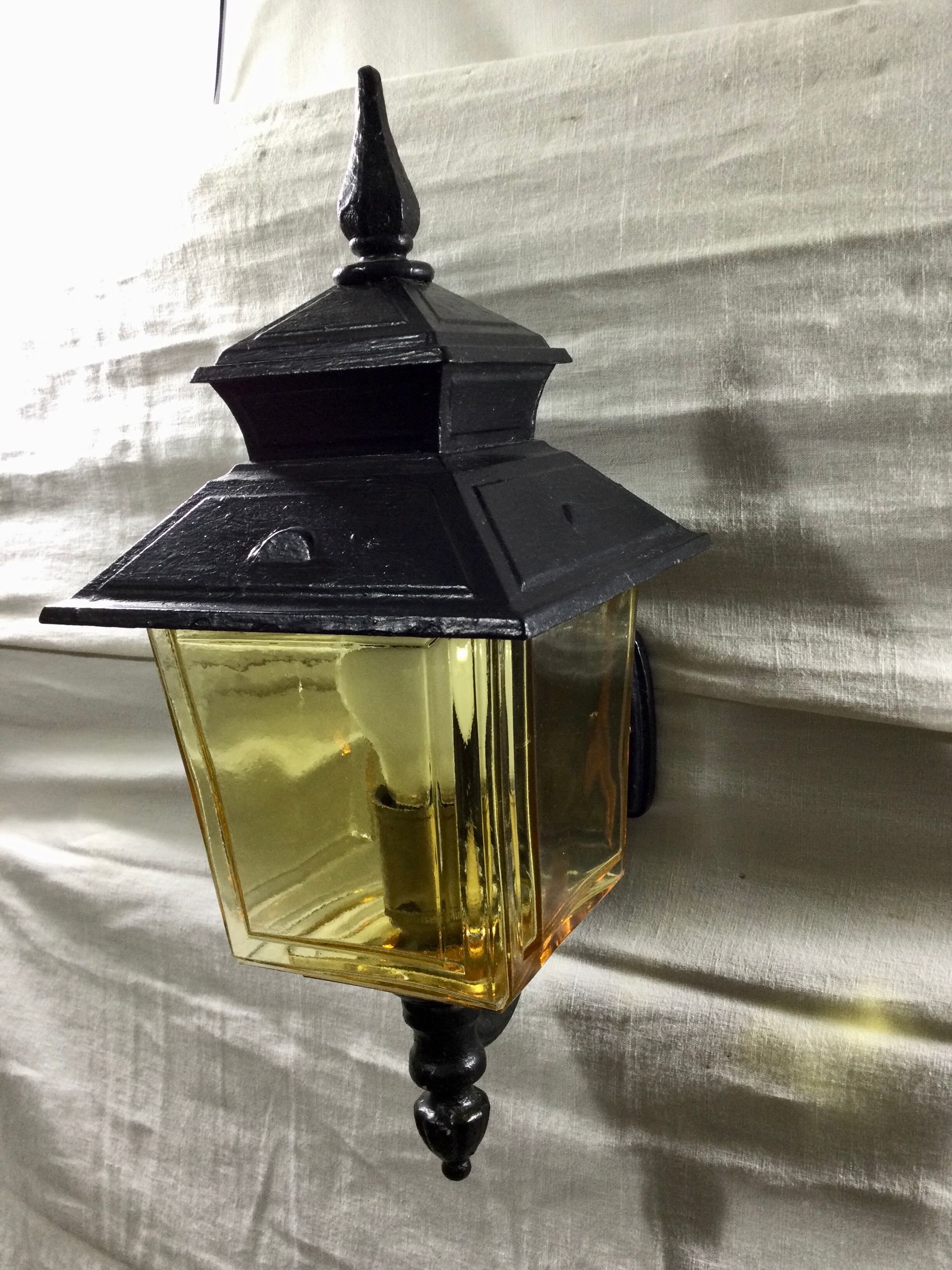 Outdoor lantern