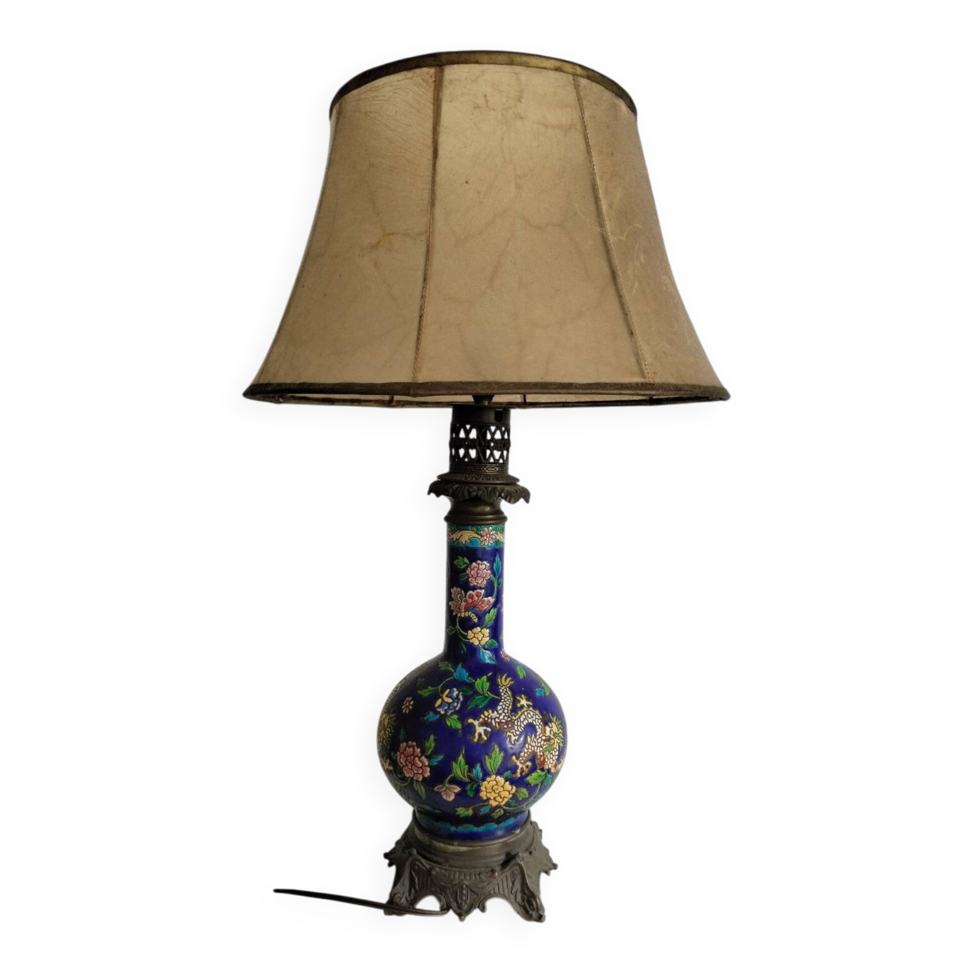 Chinese porcelain lamp