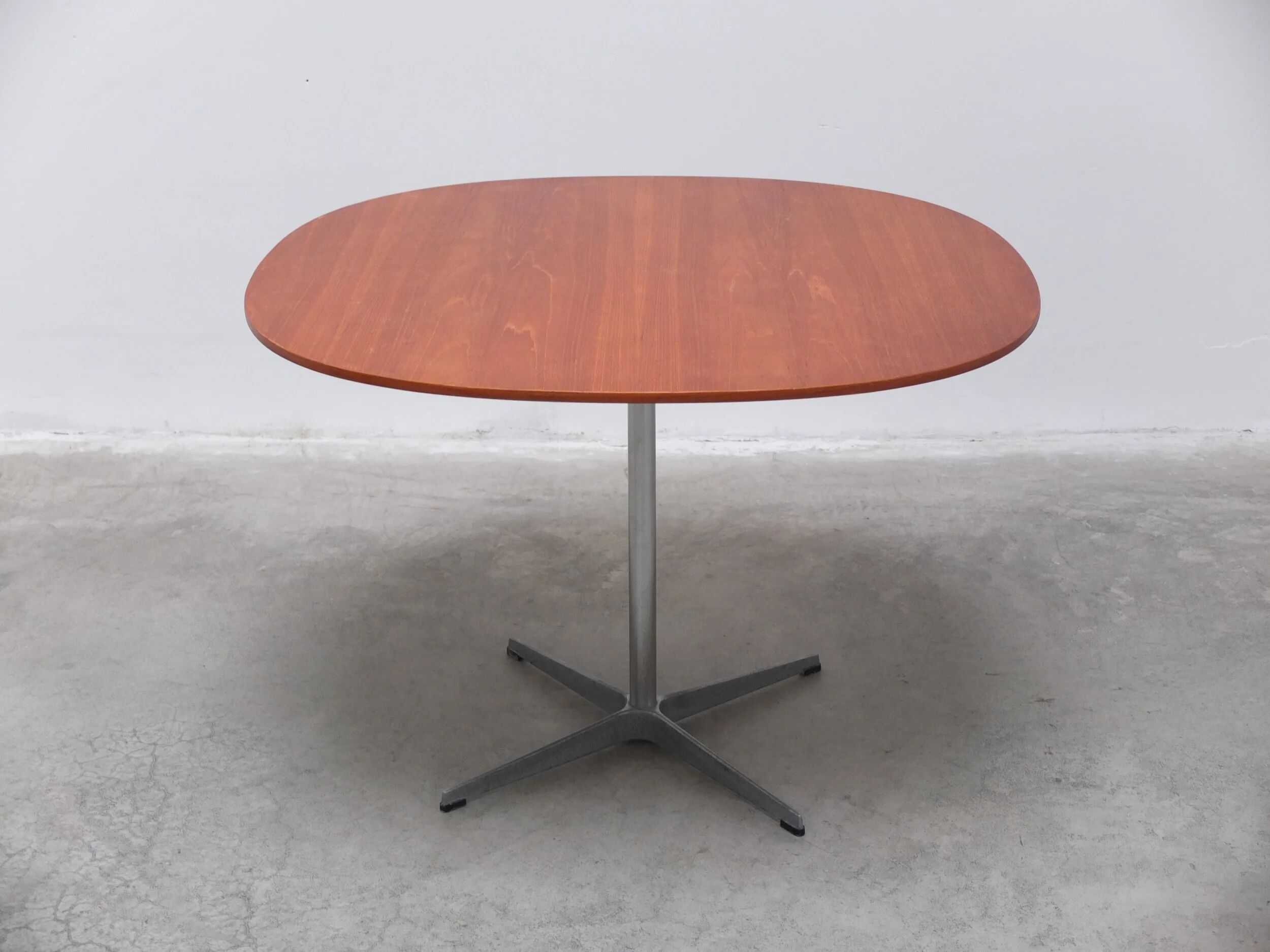 Teak 'Super-Circular' table by Piet Hein & Bruno Mathsson for Fritz Hansen, 1974