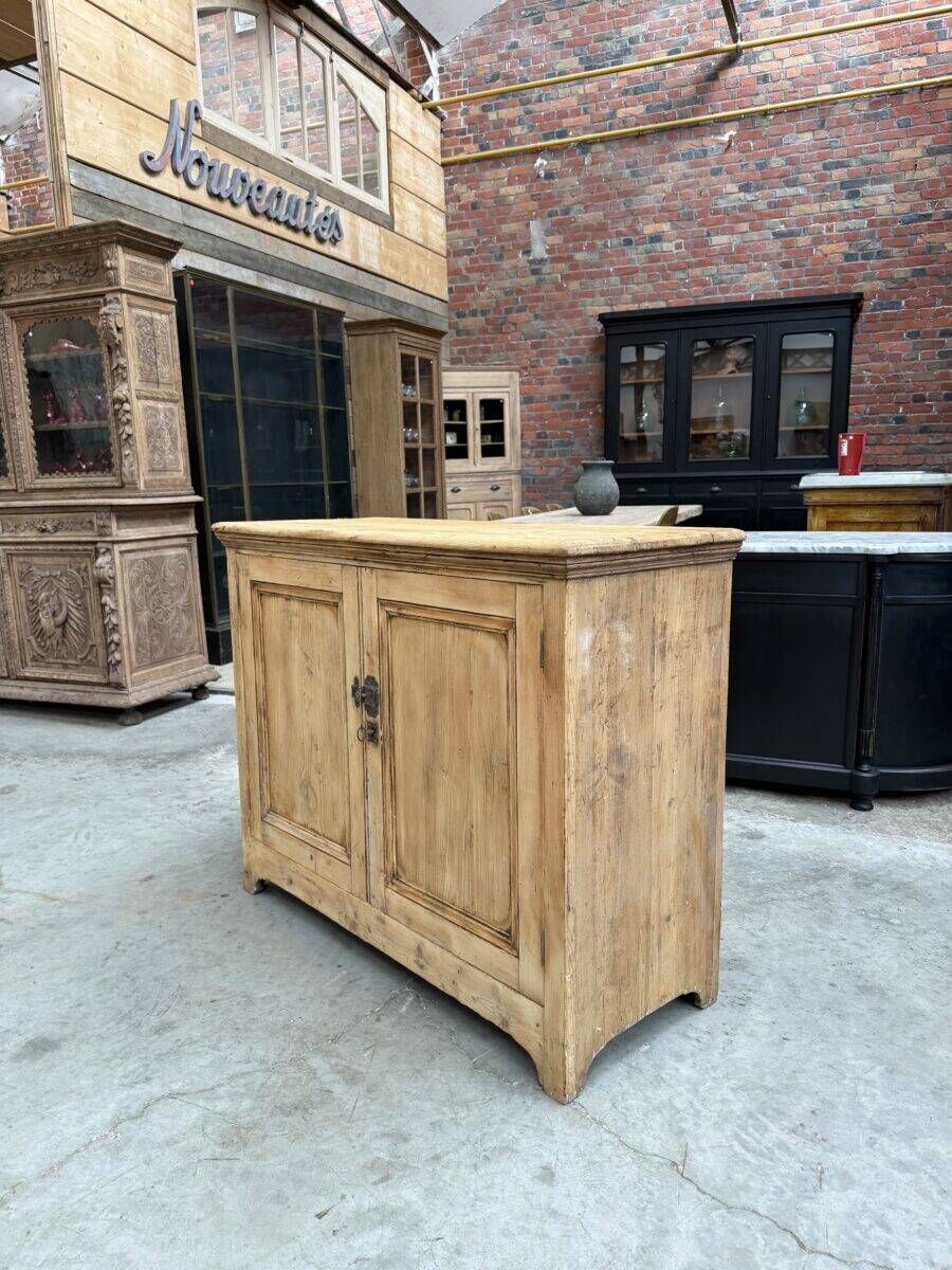 1920s pine buffet