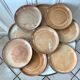 Lot de 9 assiettes plates en grès artisanal années 70