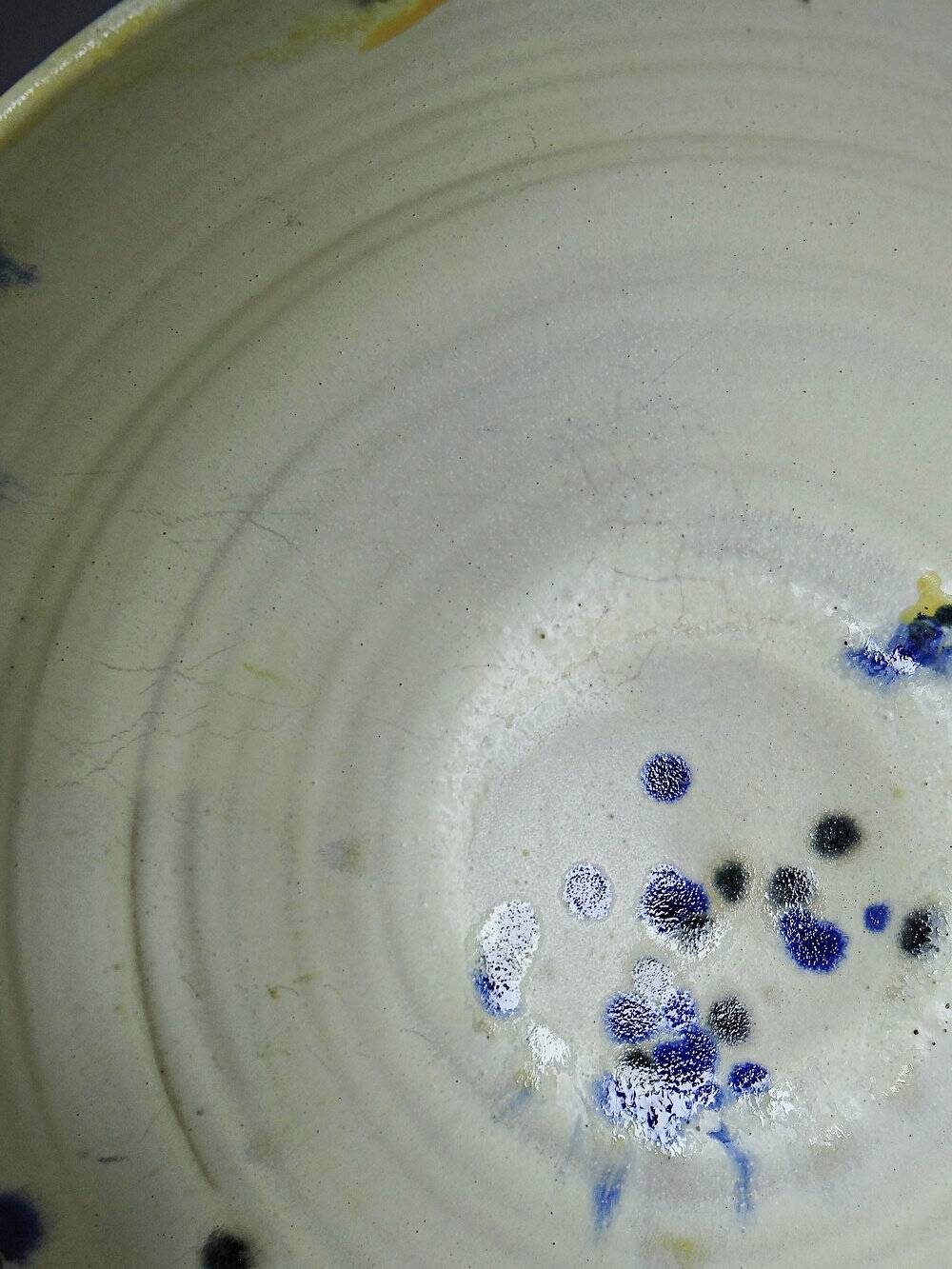 Large hand-turned stoneware salad bowl, signed, vintage from the 80s to 2000s.