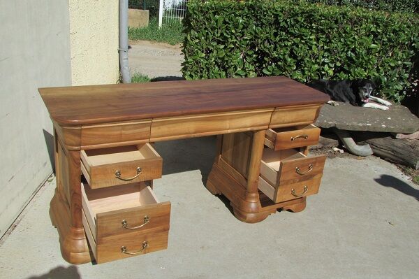Minister in solid walnut desk